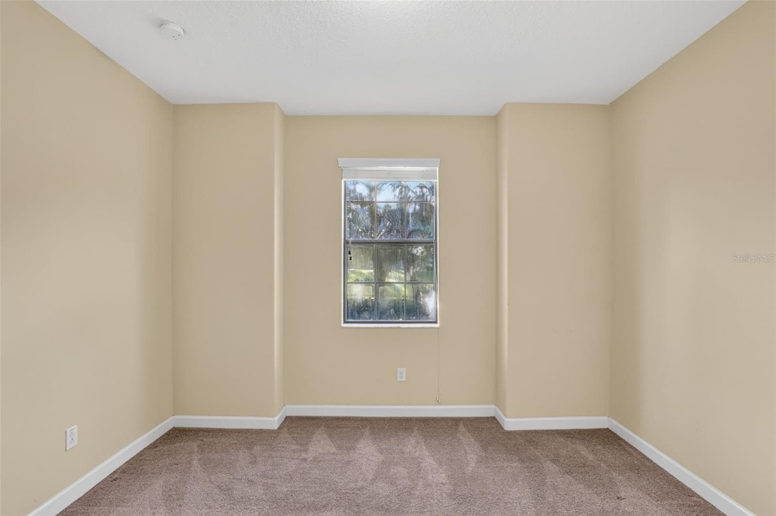 Single Family Residence at 1399 DOLPHIN HEAD ST, DAVENPORT, photo 21 of 46