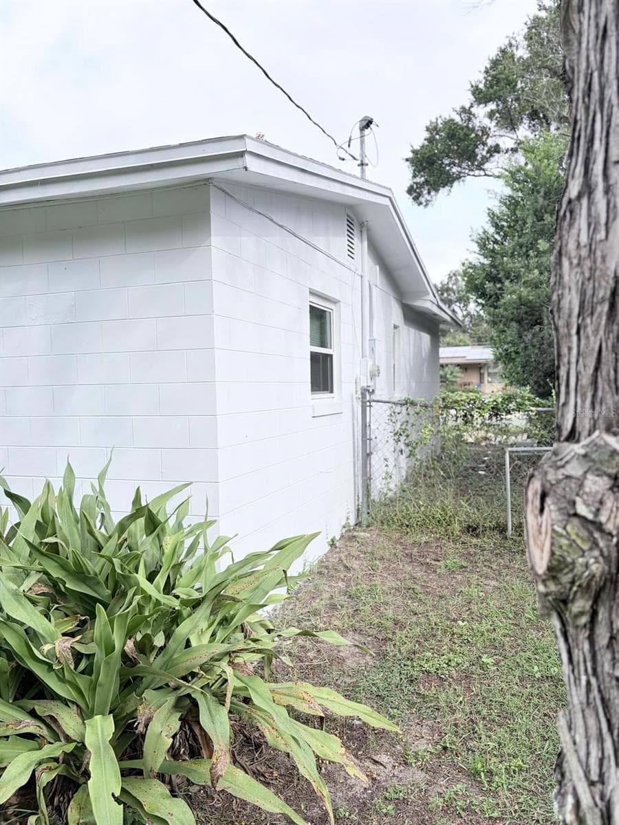 Single Family Residence at 3118 SUTTON DR, ORLANDO, photo 12 of 35
