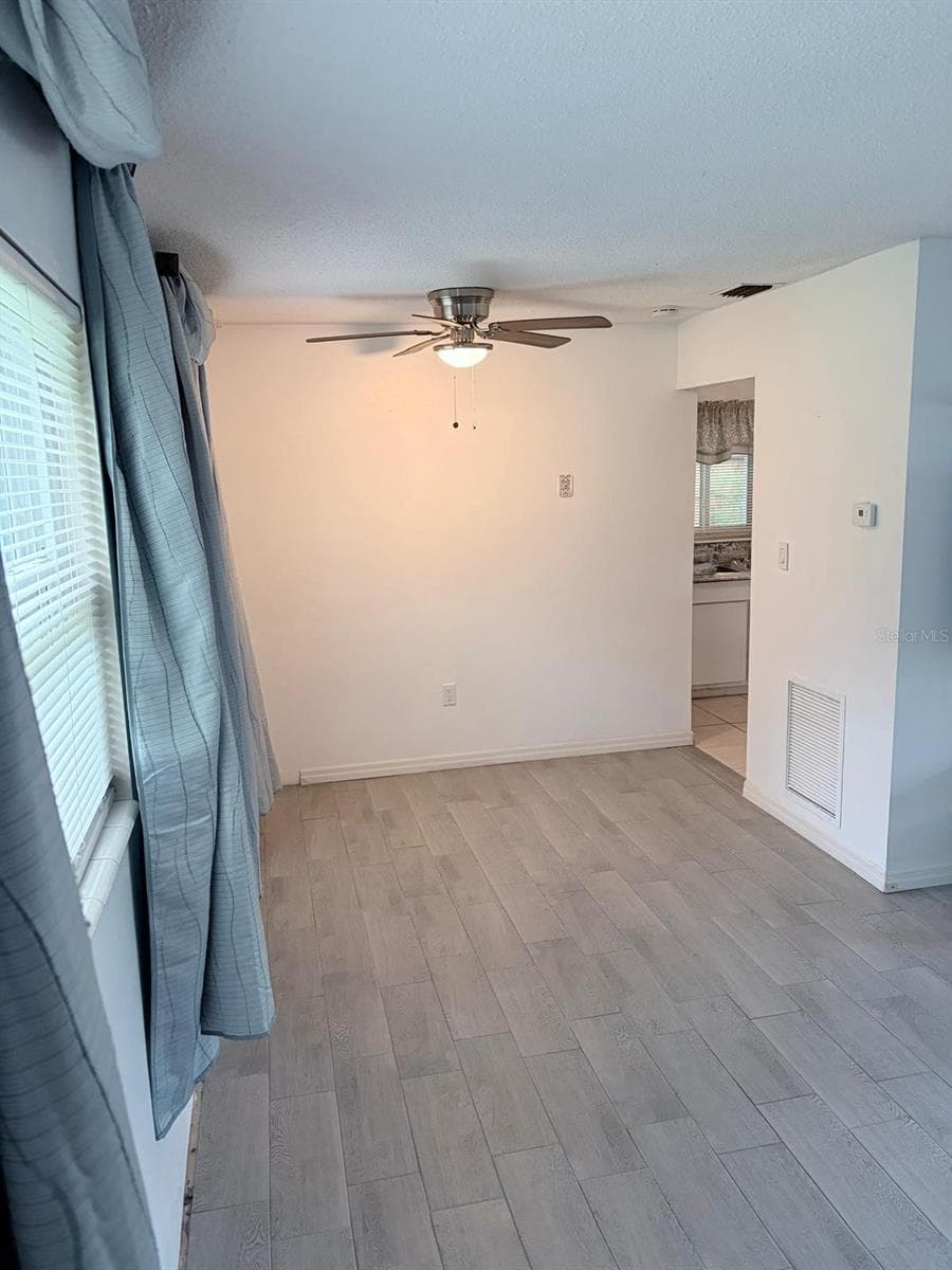 Single Family Residence at 3118 SUTTON DR, ORLANDO, photo 16 of 35