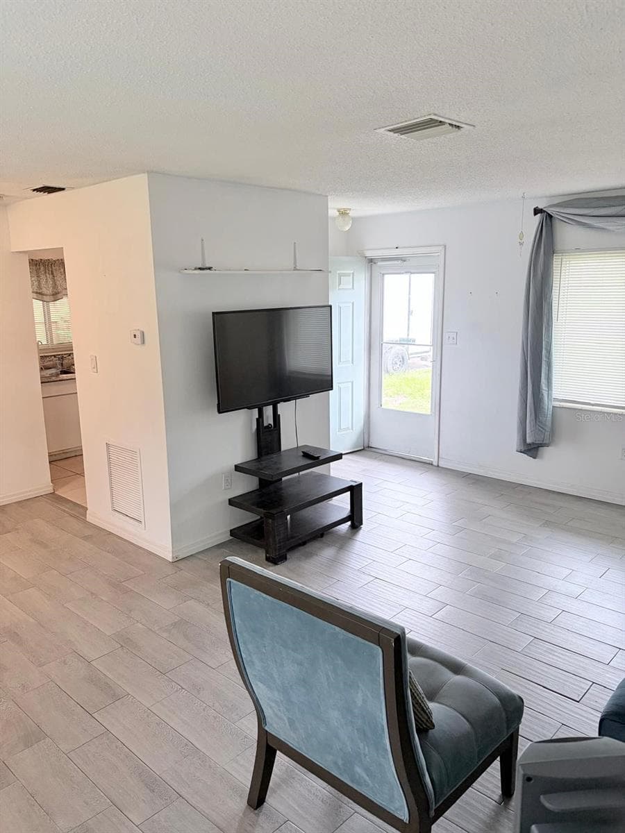 Single Family Residence at 3118 SUTTON DR, ORLANDO, photo 18 of 35