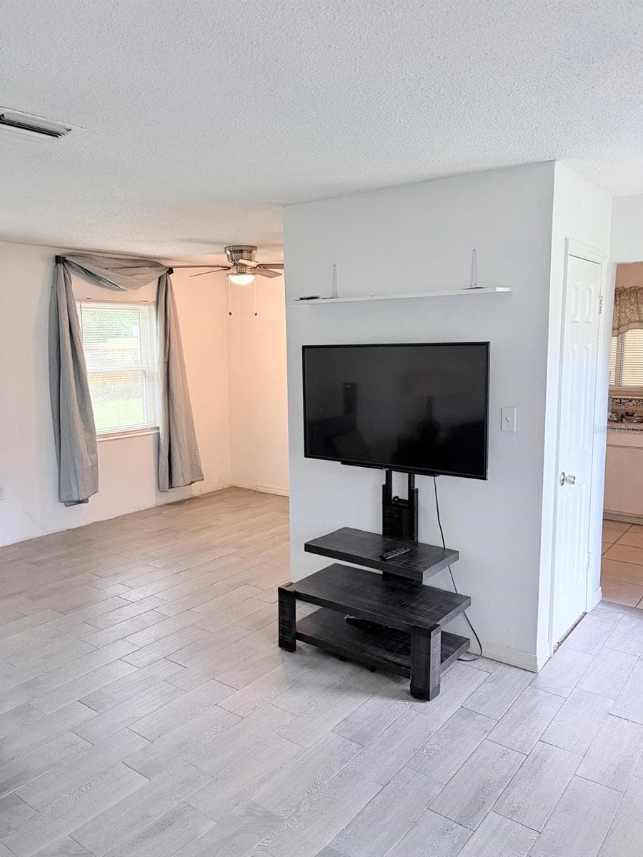 Single Family Residence at 3118 SUTTON DR, ORLANDO, photo 19 of 35