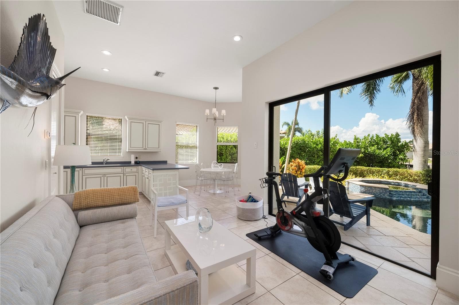 In Law Suite with Private Entrance - 1117 SAN MATEO DR, PUNTA GORDA