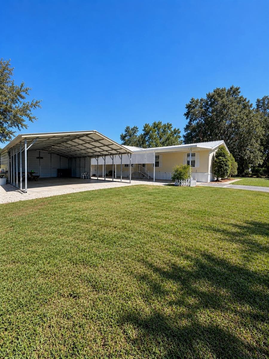 Manufactured Home at 1424 SE PLUM DR, ARCADIA, photo 2 of 22