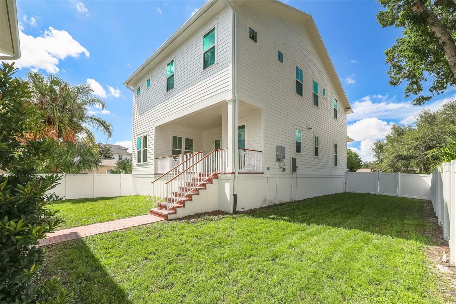 Single Family Residence at 808 39TH AVE NE, ST PETERSBURG, photo 39 of 47