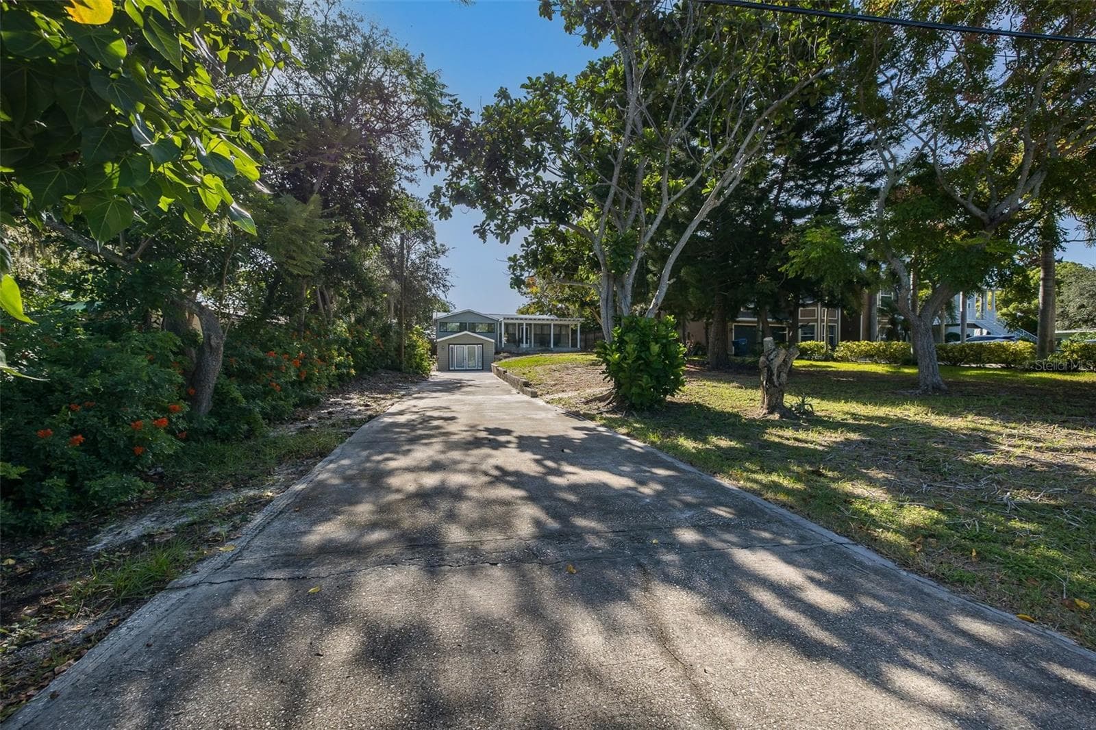 Single Family Residence at 3138 BLUFF BLVD, HOLIDAY, photo 4 of 83