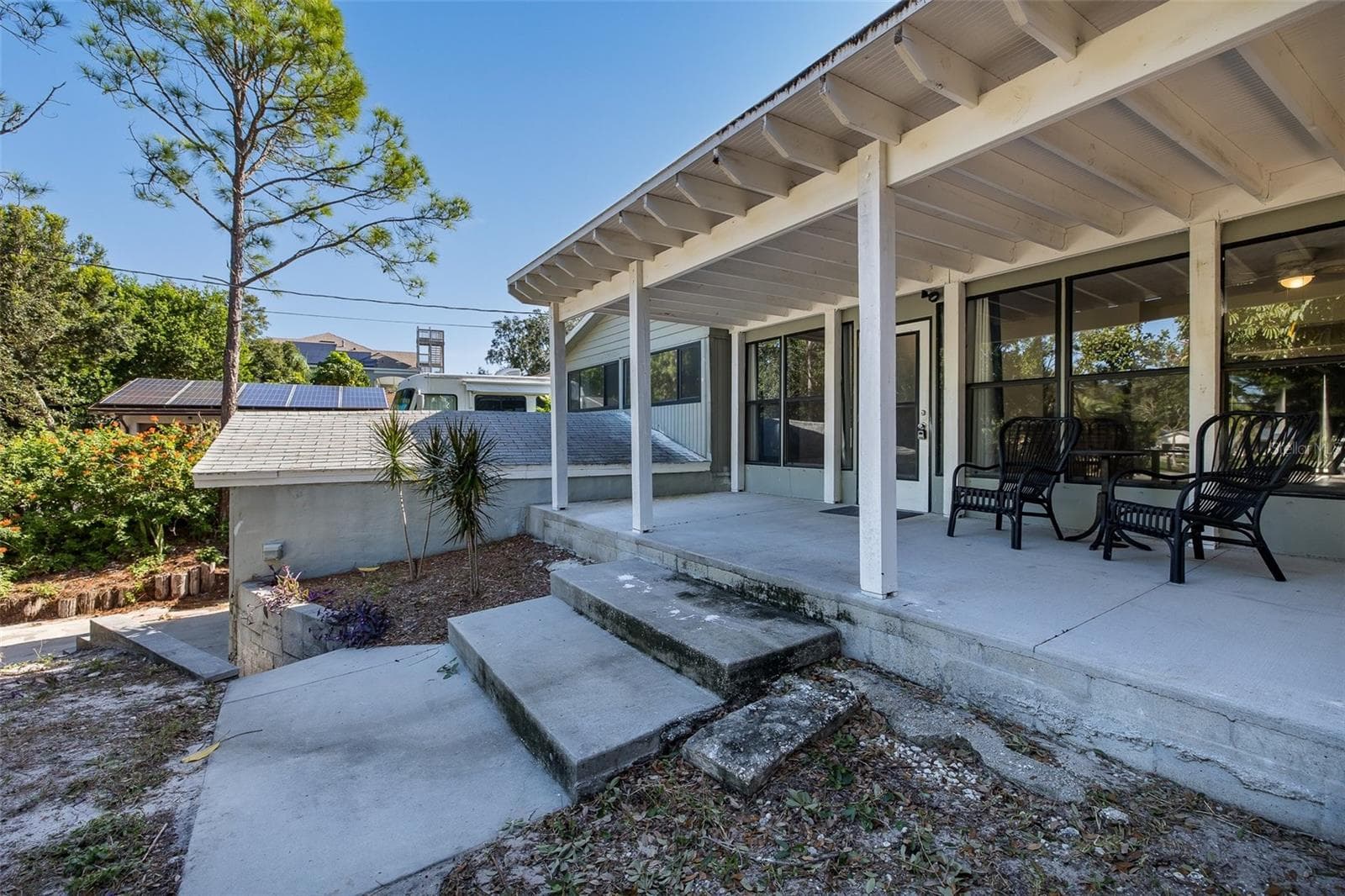 Single Family Residence at 3138 BLUFF BLVD, HOLIDAY, photo 10 of 83