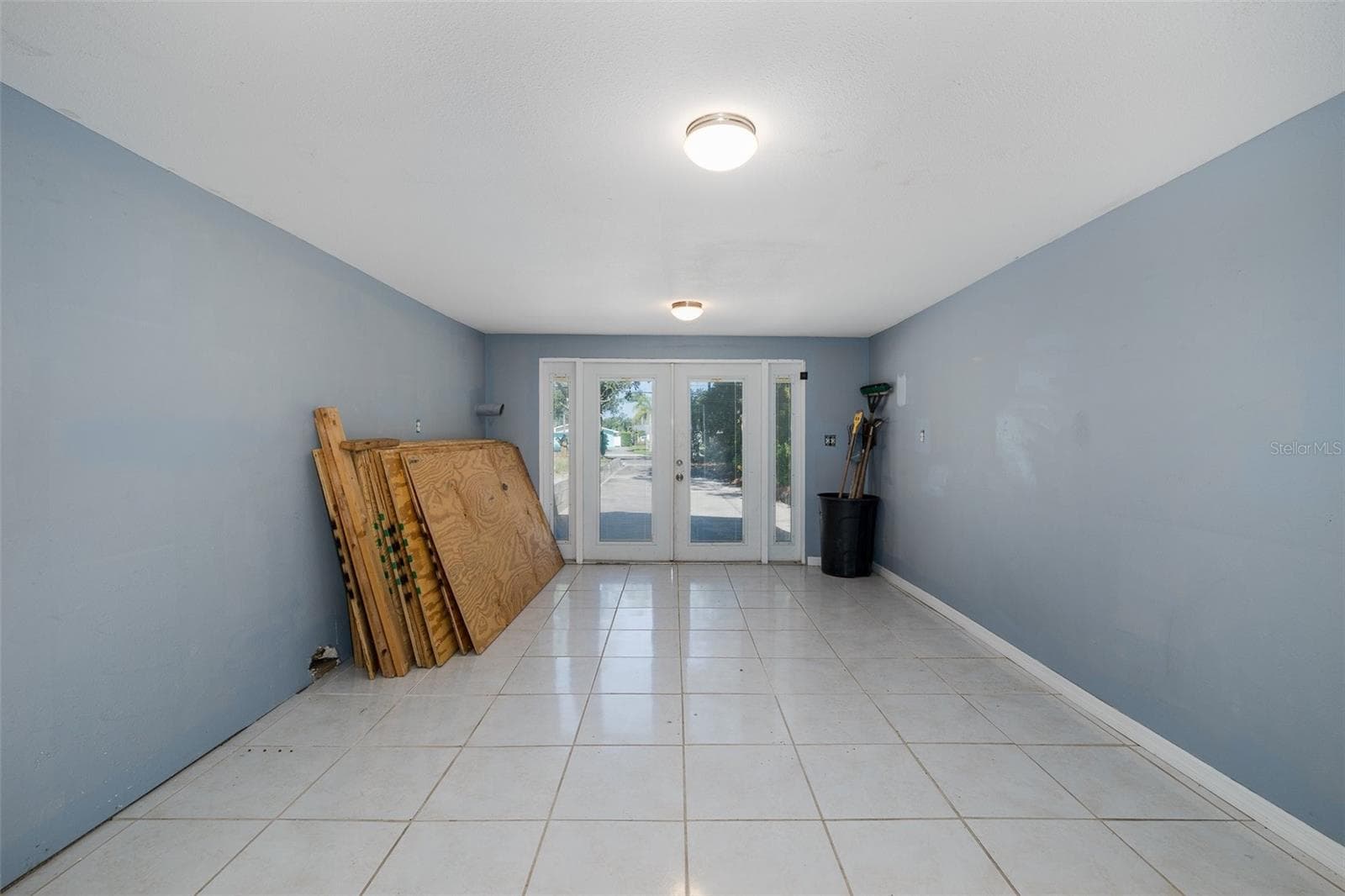 Single Family Residence at 3138 BLUFF BLVD, HOLIDAY, photo 43 of 83