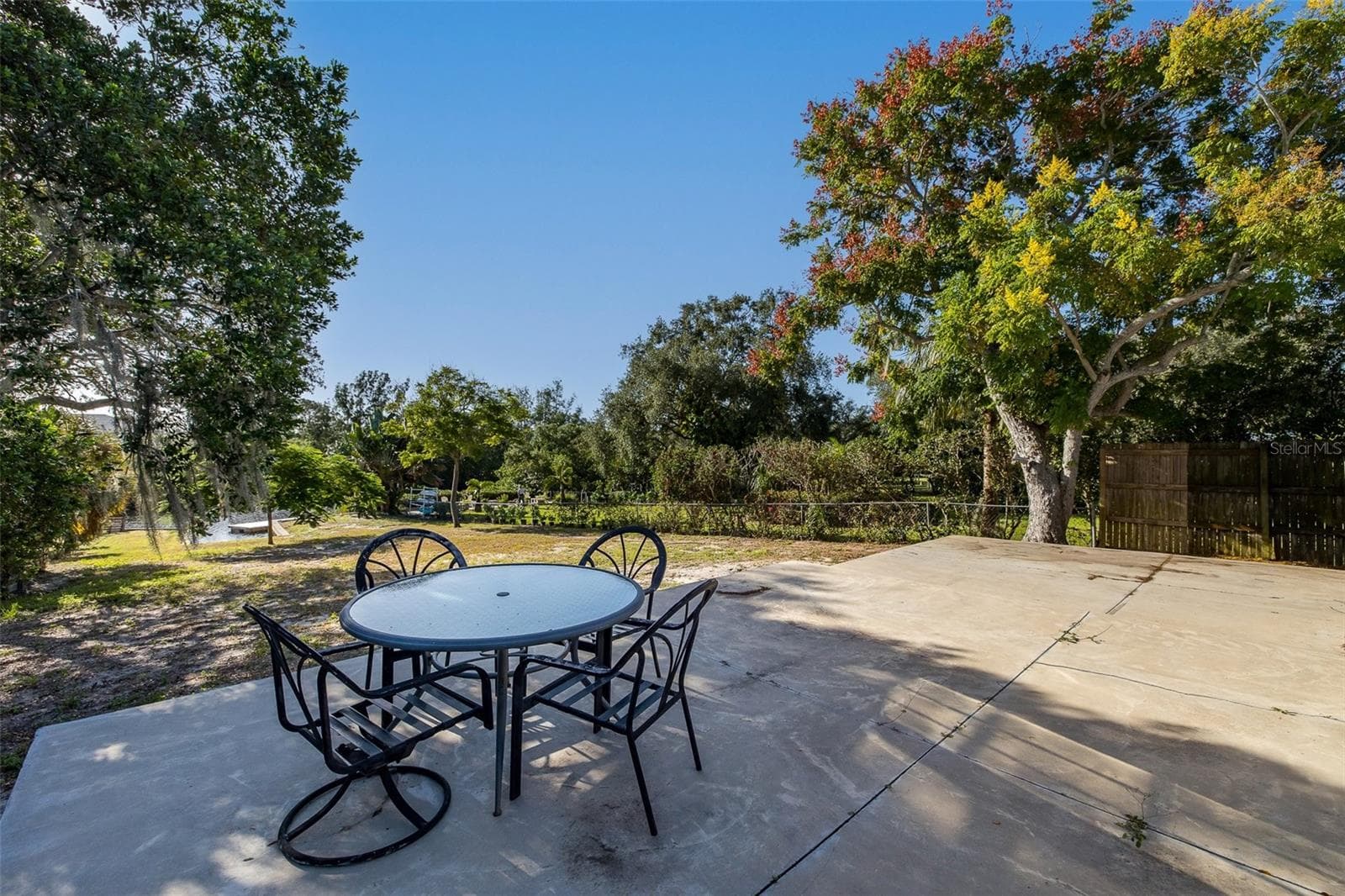 Single Family Residence at 3138 BLUFF BLVD, HOLIDAY, photo 45 of 83