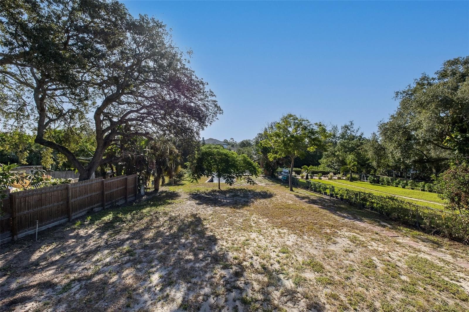 Single Family Residence at 3138 BLUFF BLVD, HOLIDAY, photo 66 of 83