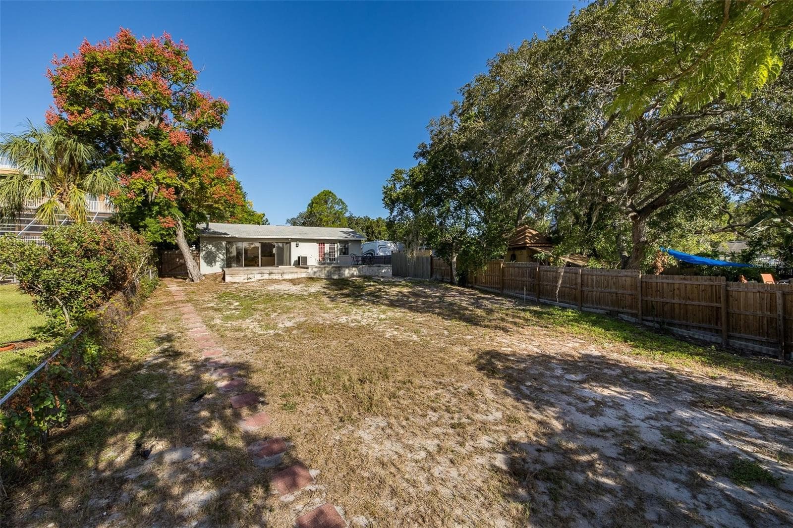 Single Family Residence at 3138 BLUFF BLVD, HOLIDAY, photo 68 of 83