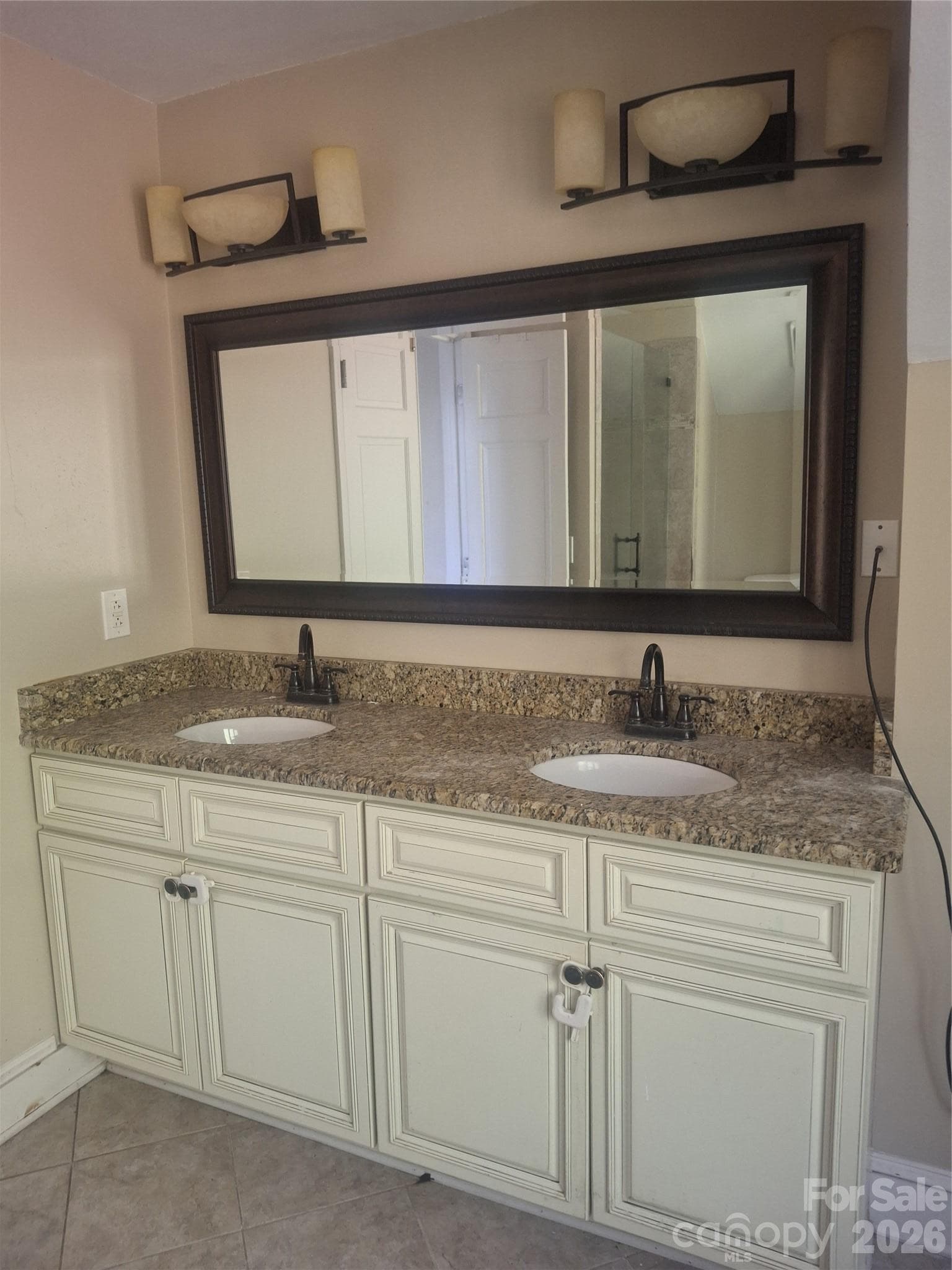 Primary bathroom - 9327 Willowglen Trail, Charlotte