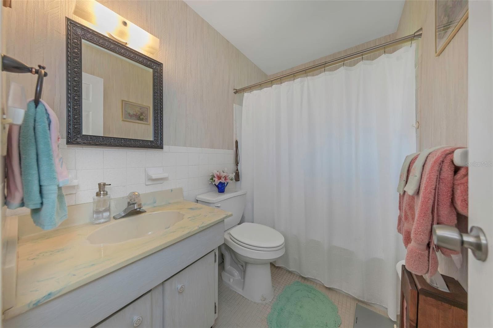 Guest bathroom - 10010 LILY ST N #153, PINELLAS PARK