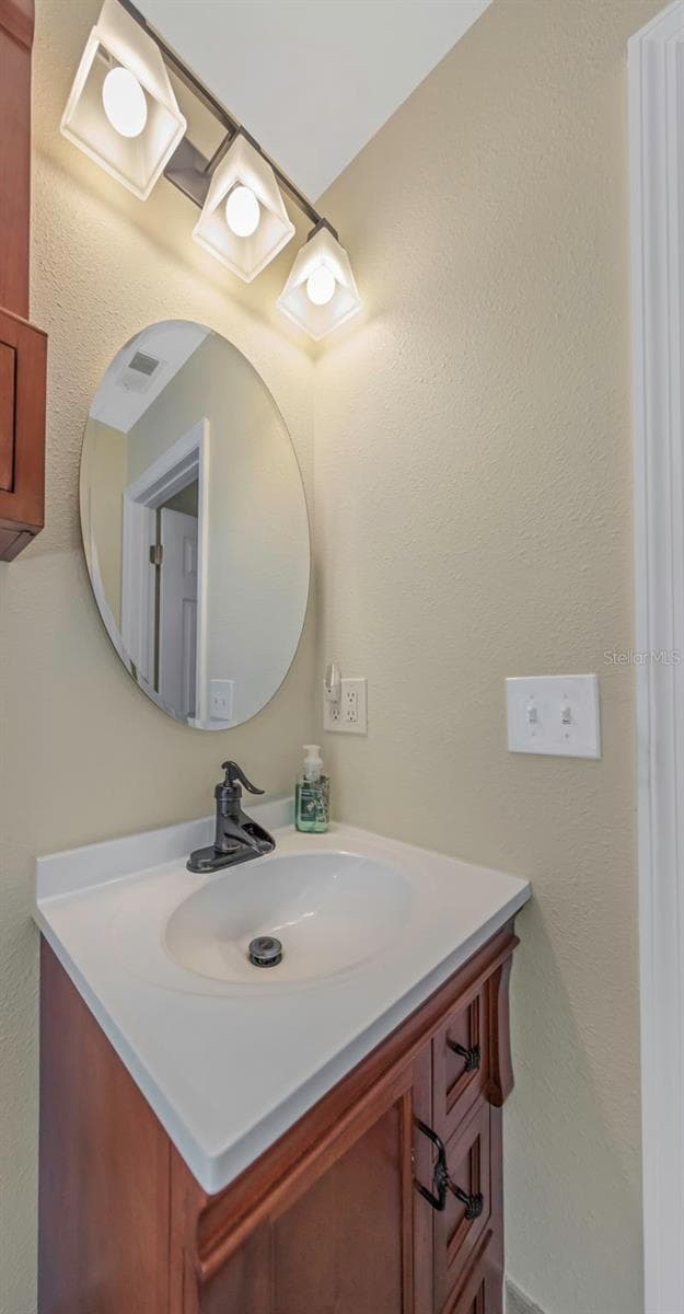 Condominium at 10010 LILY ST N #153, PINELLAS PARK, photo 32 of 72