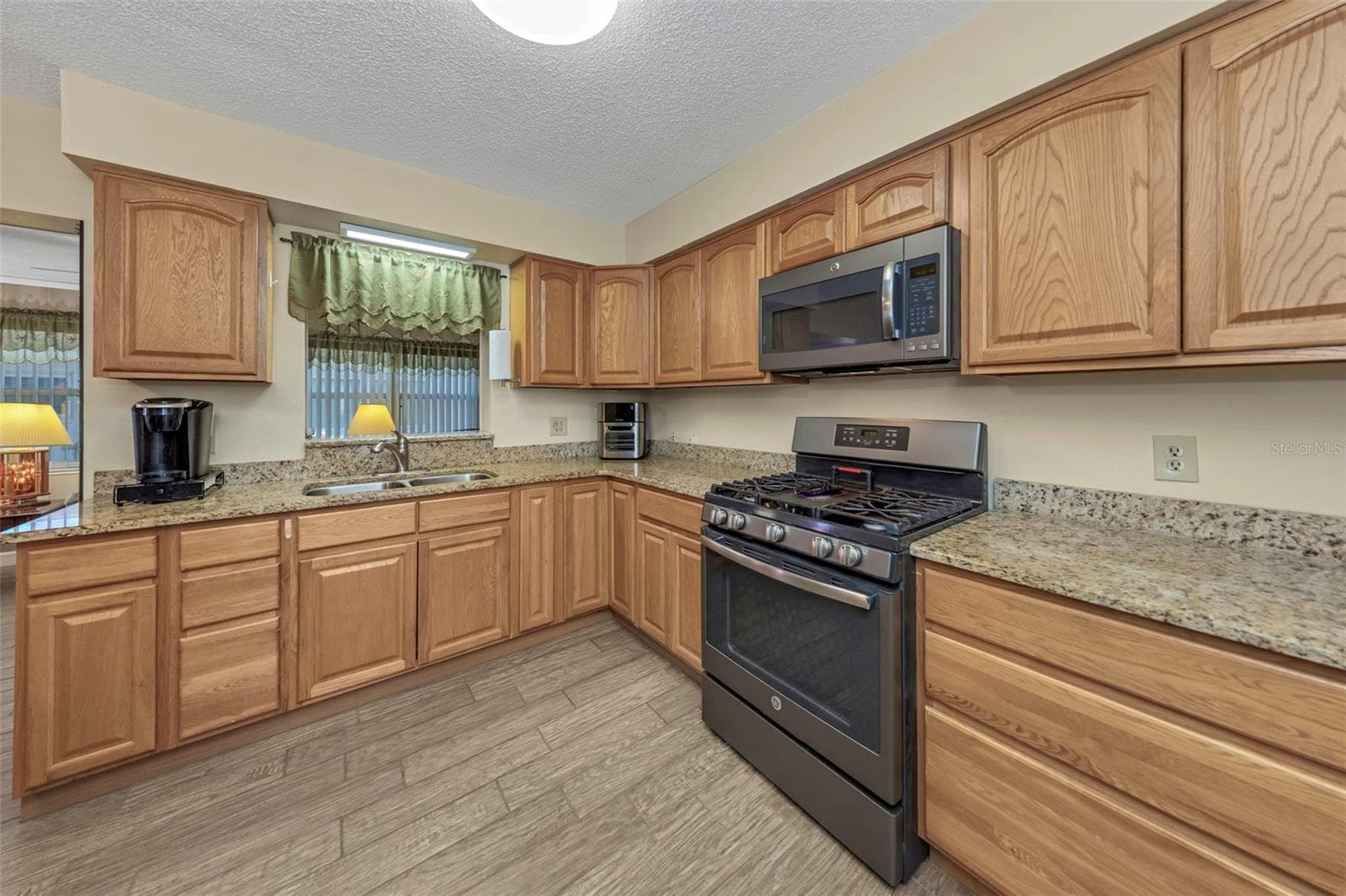 Condominium at 10010 LILY ST N #153, PINELLAS PARK, photo 38 of 72