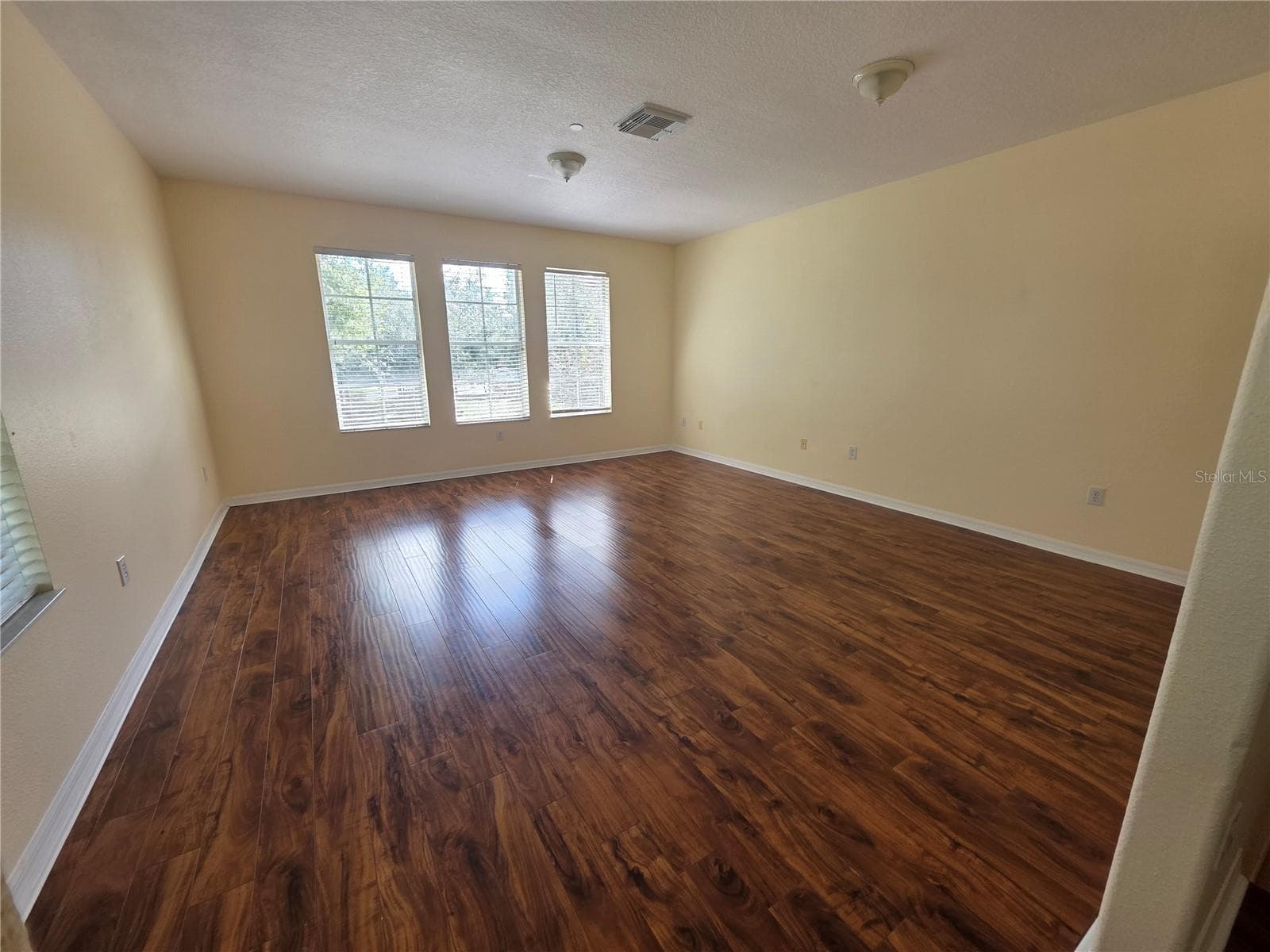 Townhouse at 2401 LEXINGTON OAK DR, BRANDON, photo 13 of 34