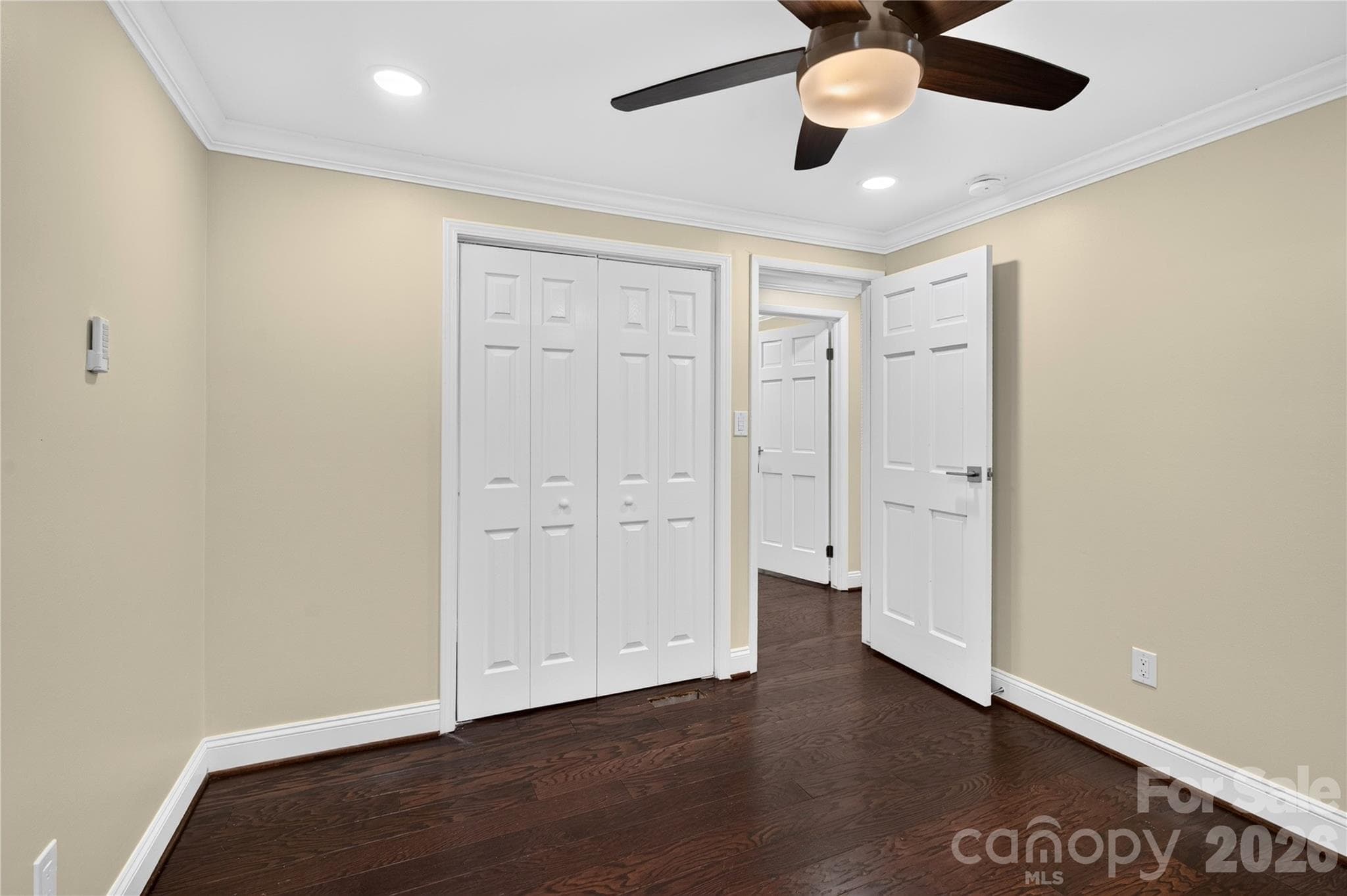 Single Family Residence at 5011 Forest Mountain Court, Charlotte, photo 9 of 38