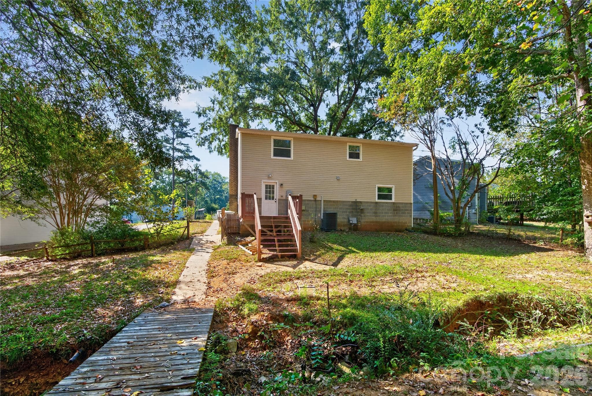 Single Family Residence at 5011 Forest Mountain Court, Charlotte, photo 29 of 38