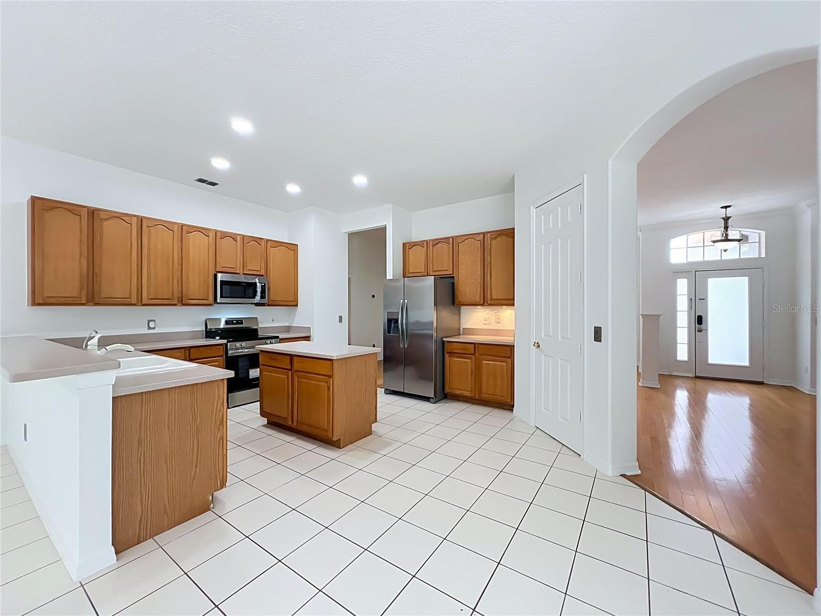 Single Family Residence at 2462 GREENWILLOW DR, ORLANDO, photo 21 of 101