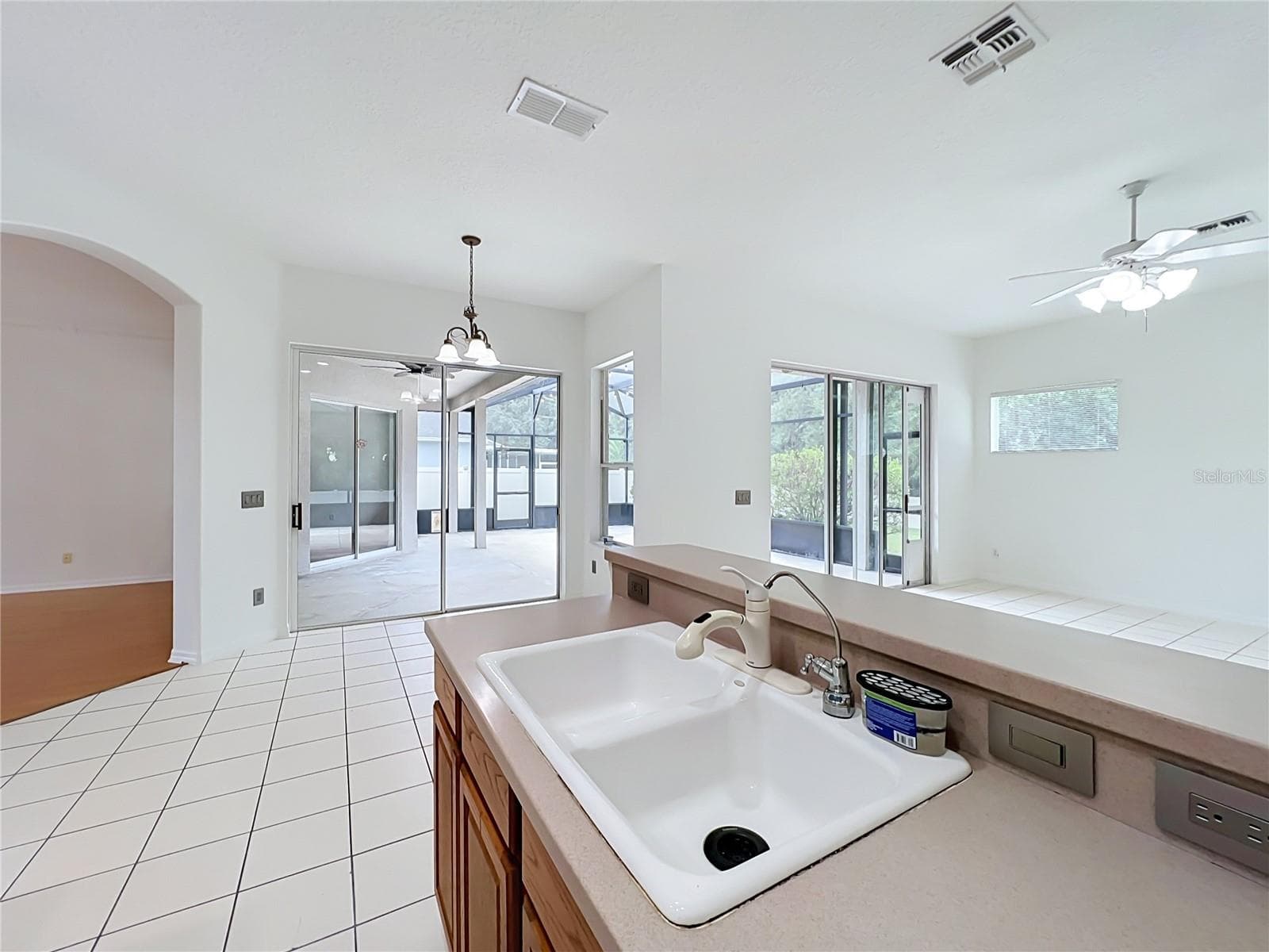 Single Family Residence at 2462 GREENWILLOW DR, ORLANDO, photo 25 of 101