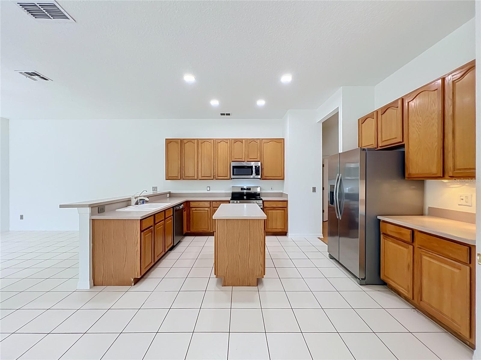 Single Family Residence at 2462 GREENWILLOW DR, ORLANDO, photo 26 of 101
