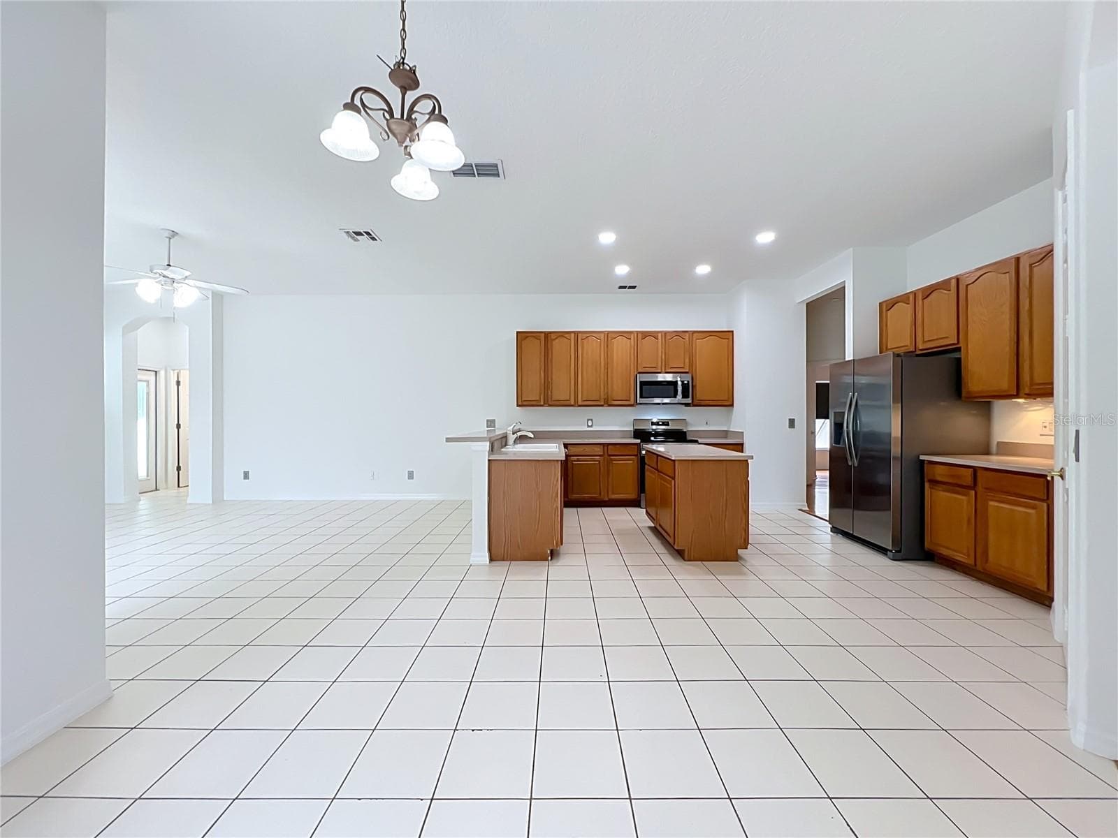 Single Family Residence at 2462 GREENWILLOW DR, ORLANDO, photo 28 of 101