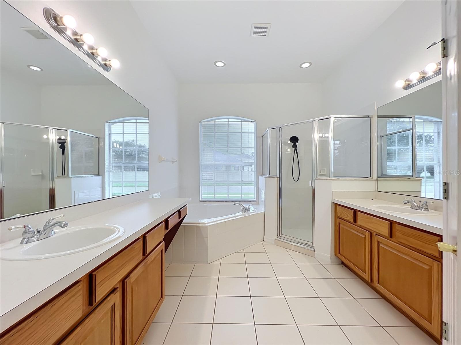Single Family Residence at 2462 GREENWILLOW DR, ORLANDO, photo 50 of 101