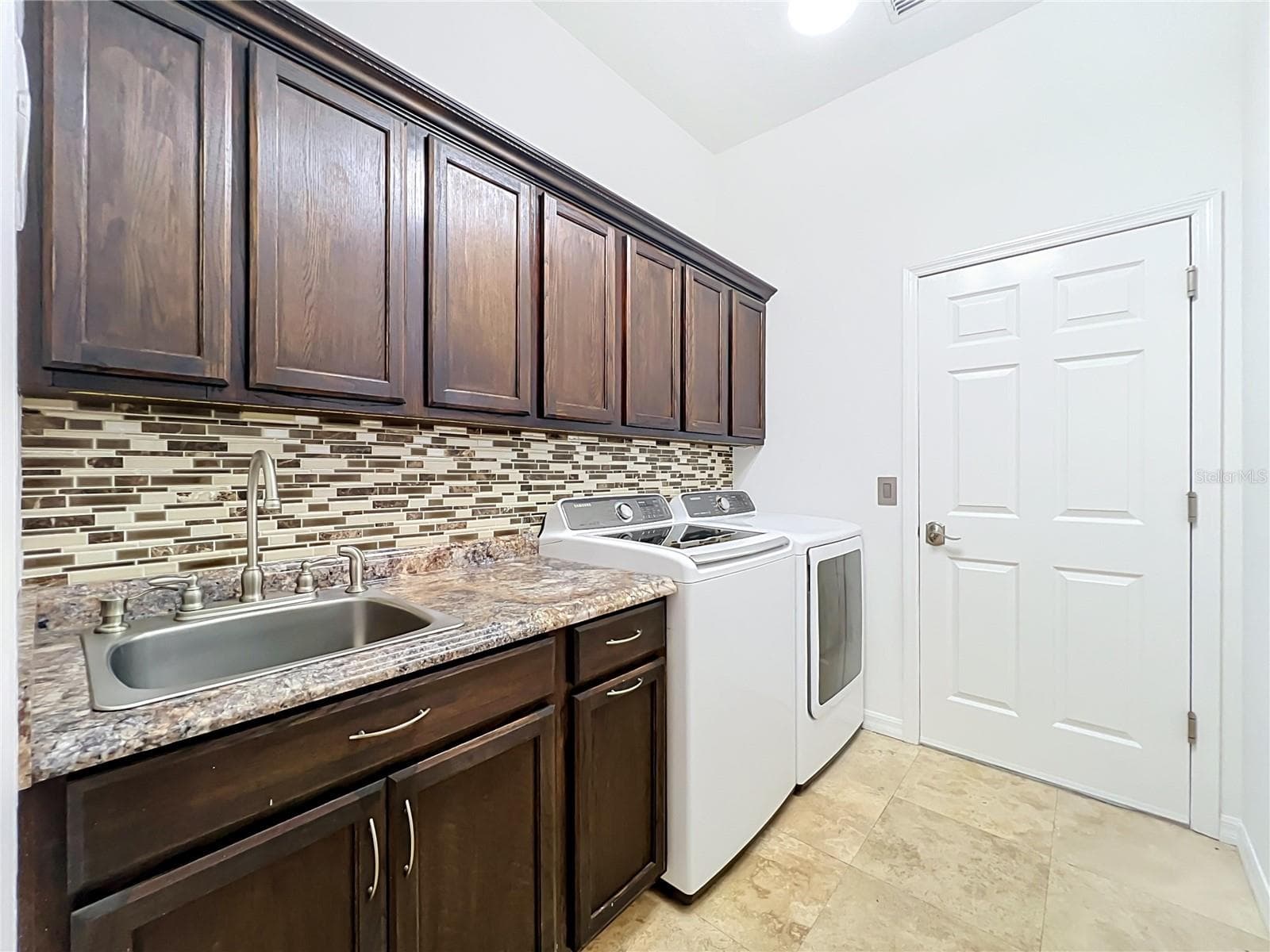 Single Family Residence at 2462 GREENWILLOW DR, ORLANDO, photo 66 of 101
