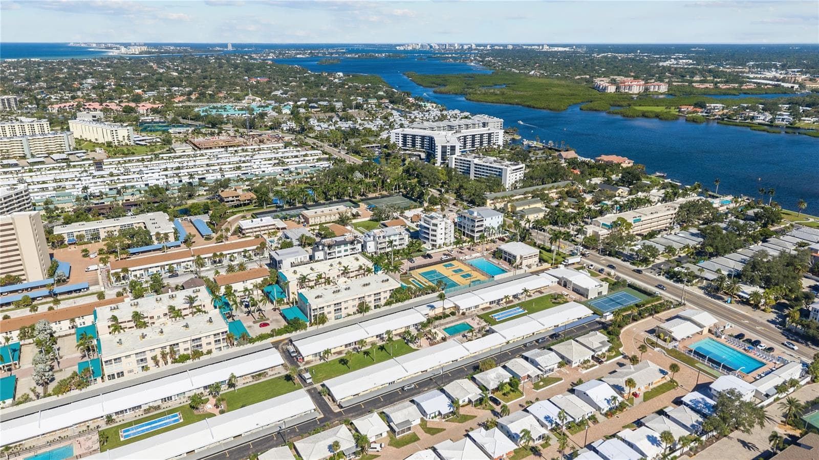 Condominium at 6006 MIDNIGHT PASS RD #11, SARASOTA, photo 20 of 43