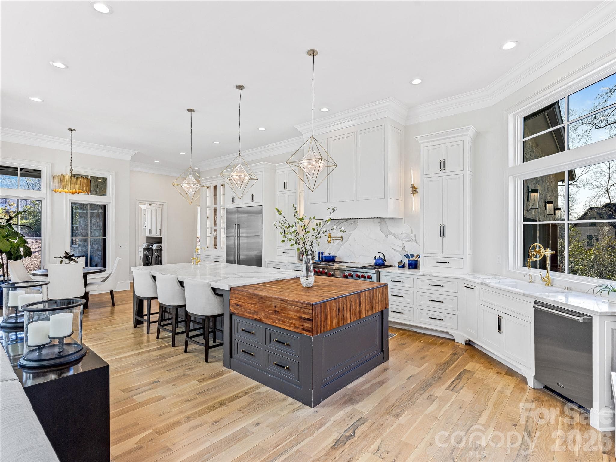 Chefs' kitchen & phenomenal storage space - 1905 White Tree Trail, Arden