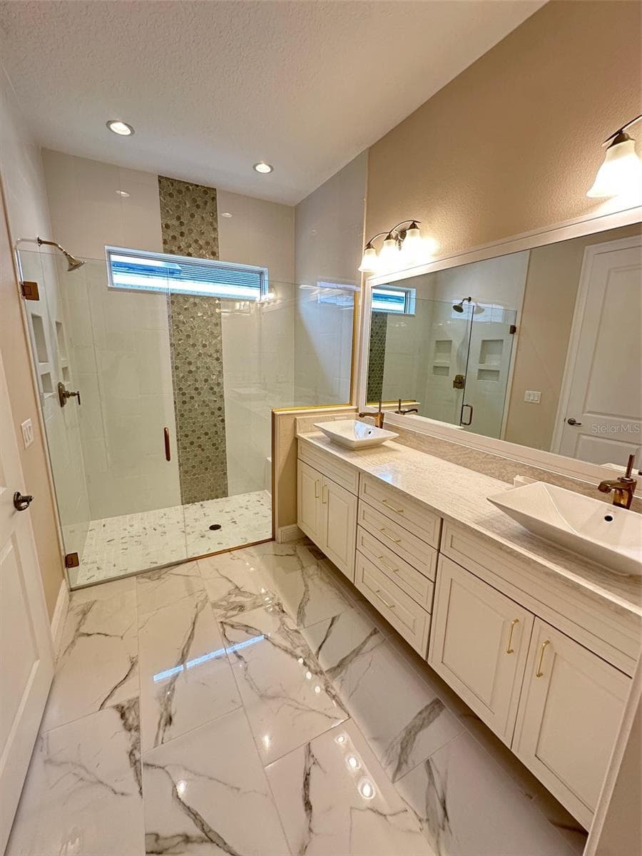 Single Family Residence at 8270 TOPSAIL PL, WINTER GARDEN, photo 21 of 45