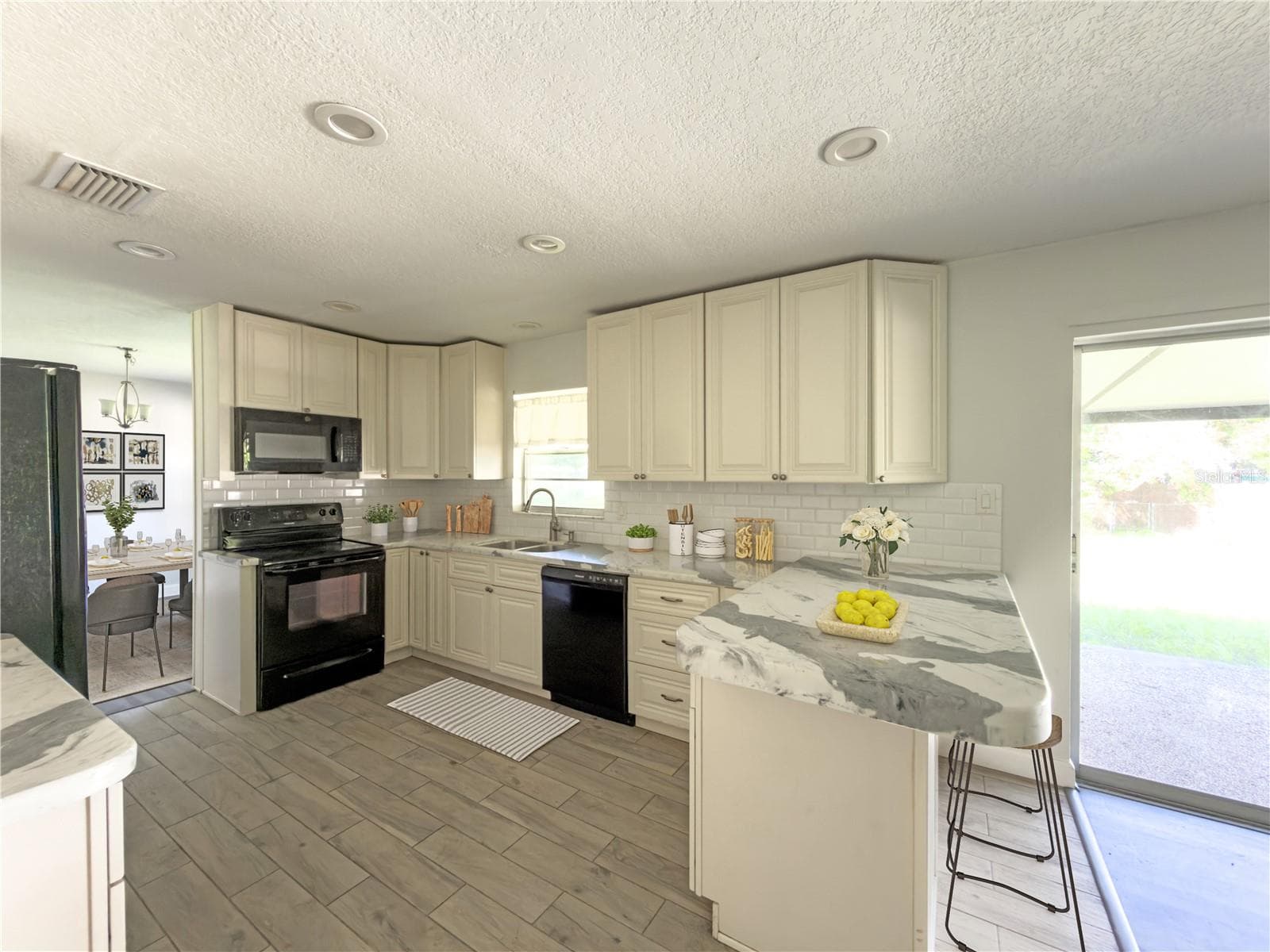 Kitchen - 1804 ORANGE HILL DR, BRANDON