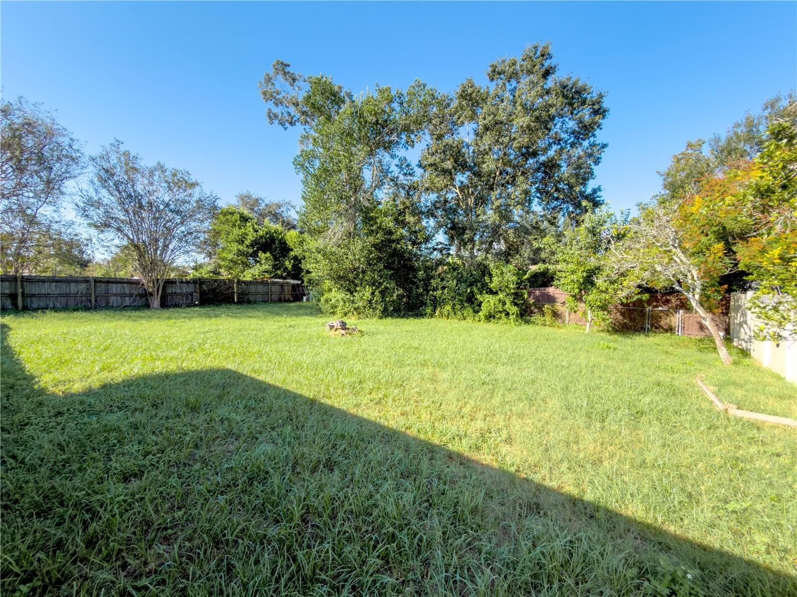 Backyard - 1804 ORANGE HILL DR, BRANDON