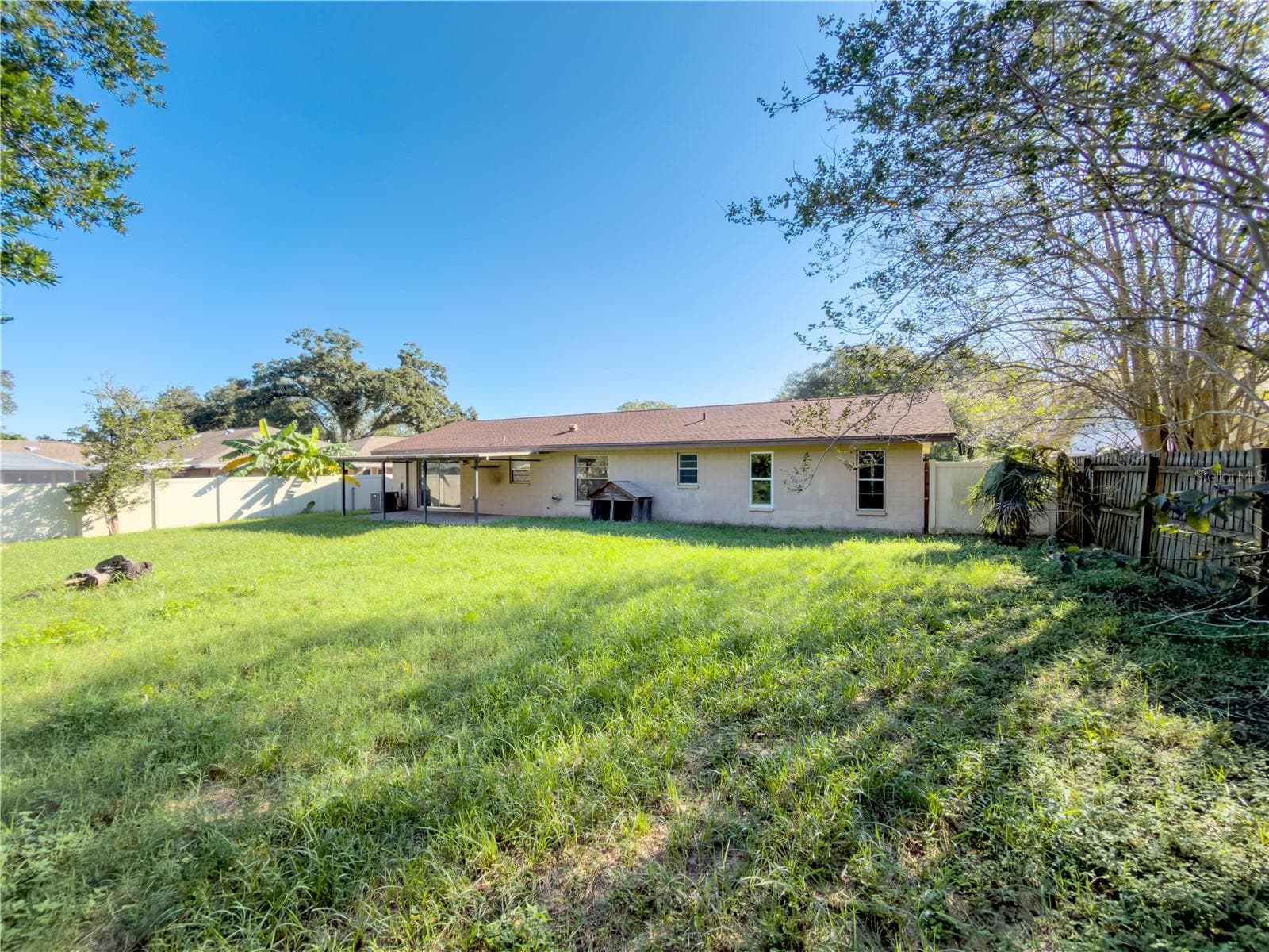 1804 Orange Hill Dr Rear - 1804 ORANGE HILL DR, BRANDON