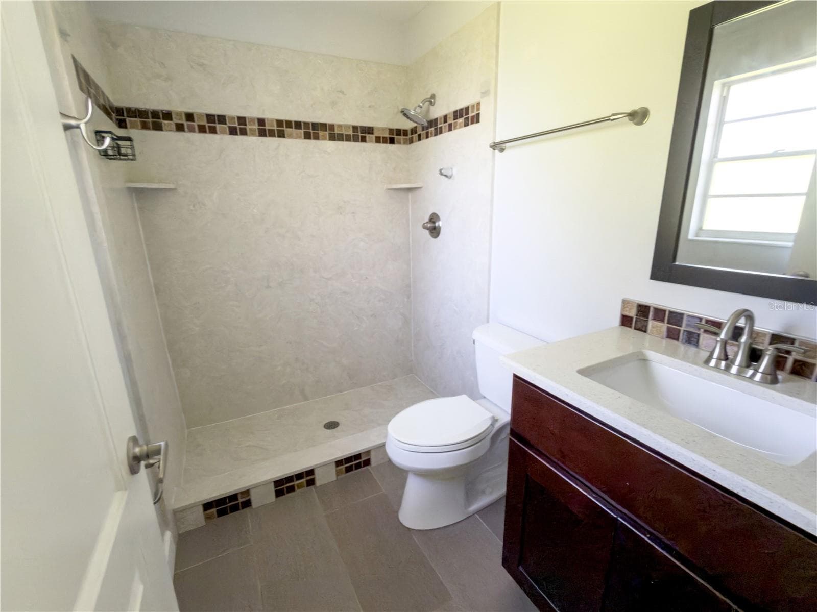 Primary Bath - 1804 ORANGE HILL DR, BRANDON
