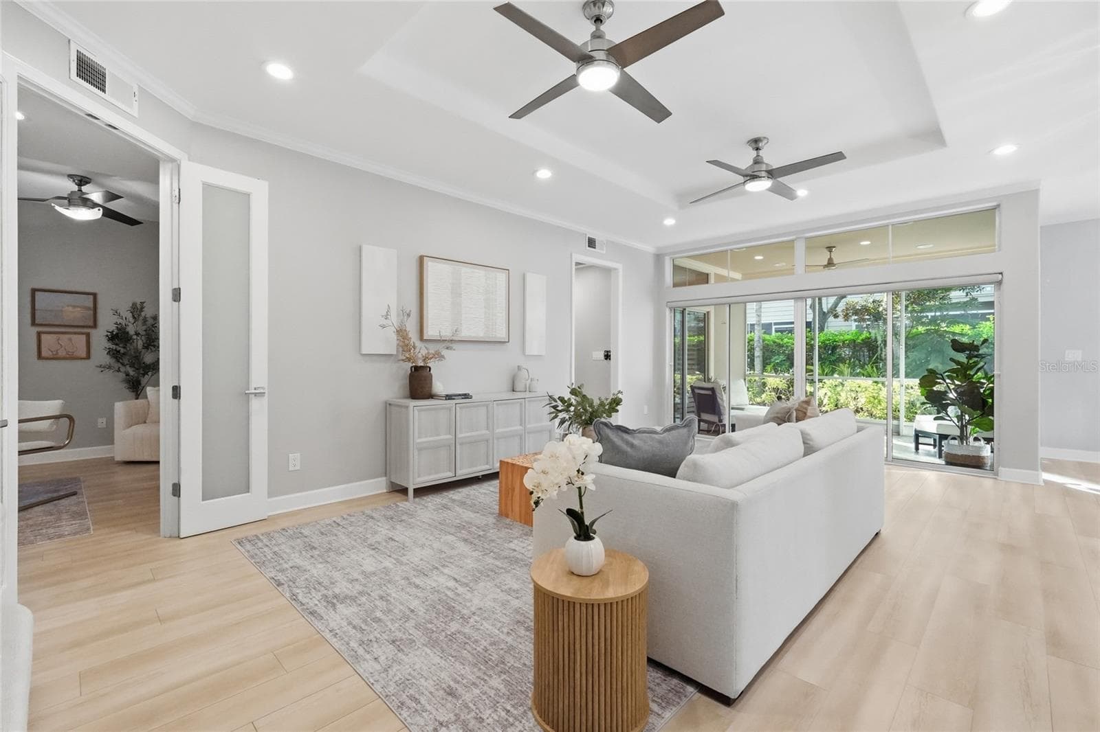 Living room - 7946 TYBEE CT, UNIVERSITY PARK