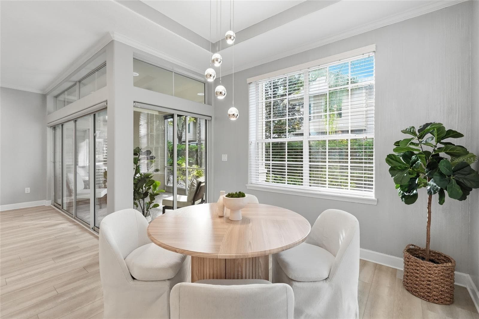 Elevated lighting throughout - 7946 TYBEE CT, UNIVERSITY PARK