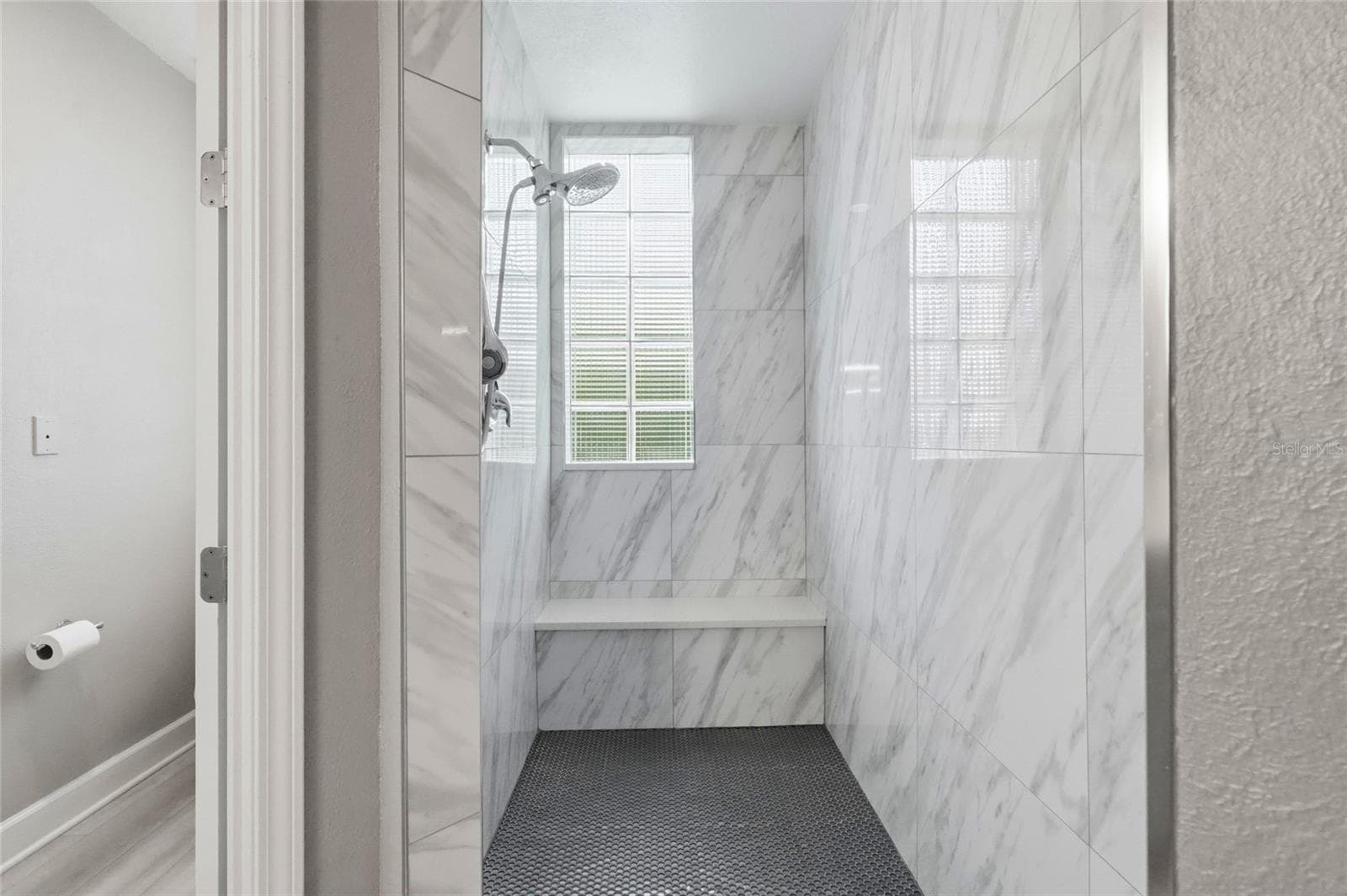 Luxury shower - 7946 TYBEE CT, UNIVERSITY PARK