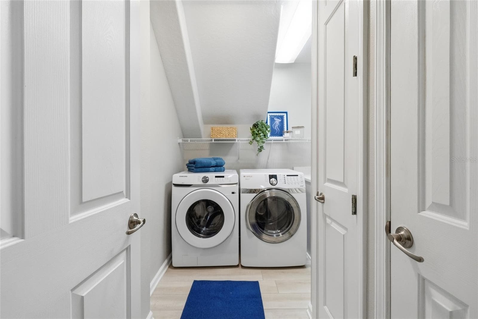 Laundry room with sink (front load washer & dryer convey) - 7946 TYBEE CT, UNIVERSITY PARK