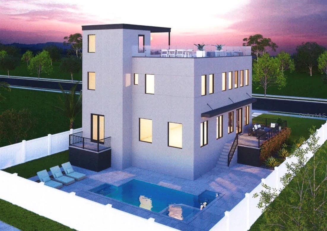 Contemporary side and rear view with roof top deck. - 2902 N PERRY AVE, TAMPA