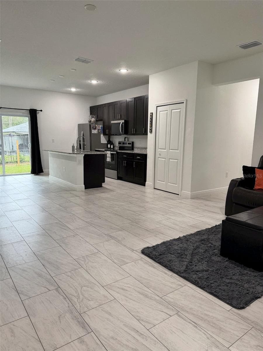 Single Family Residence at 104 W GONDOLIER PL, CITRUS SPRINGS, photo 8 of 37