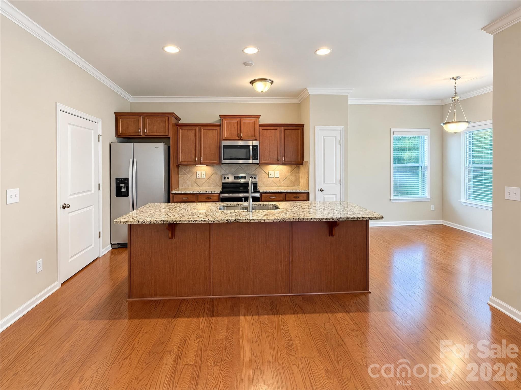 Single Family Residence at 2411 Bergamot Street, Fort Mill, photo 3 of 34