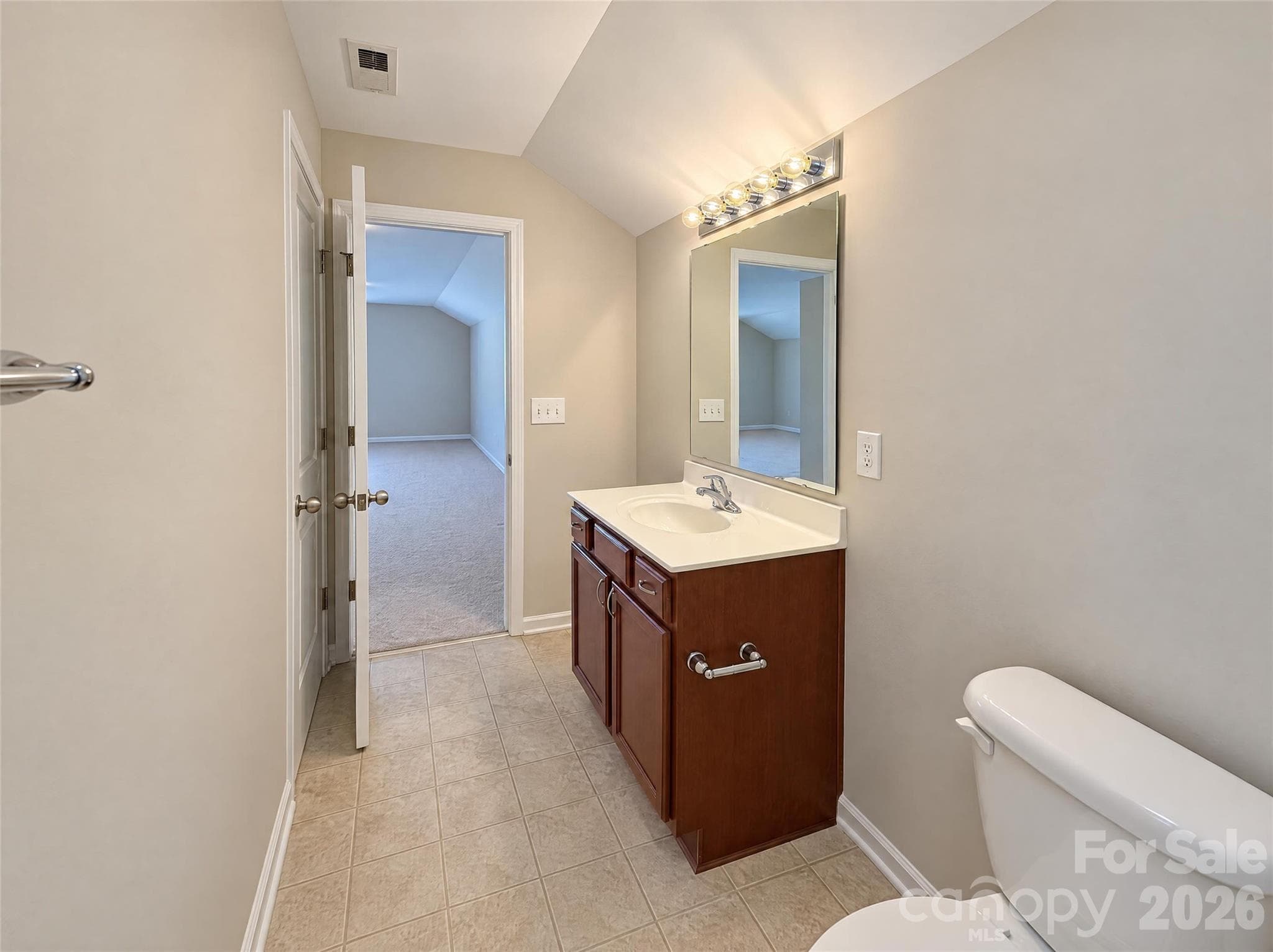 Single Family Residence at 2411 Bergamot Street, Fort Mill, photo 17 of 34