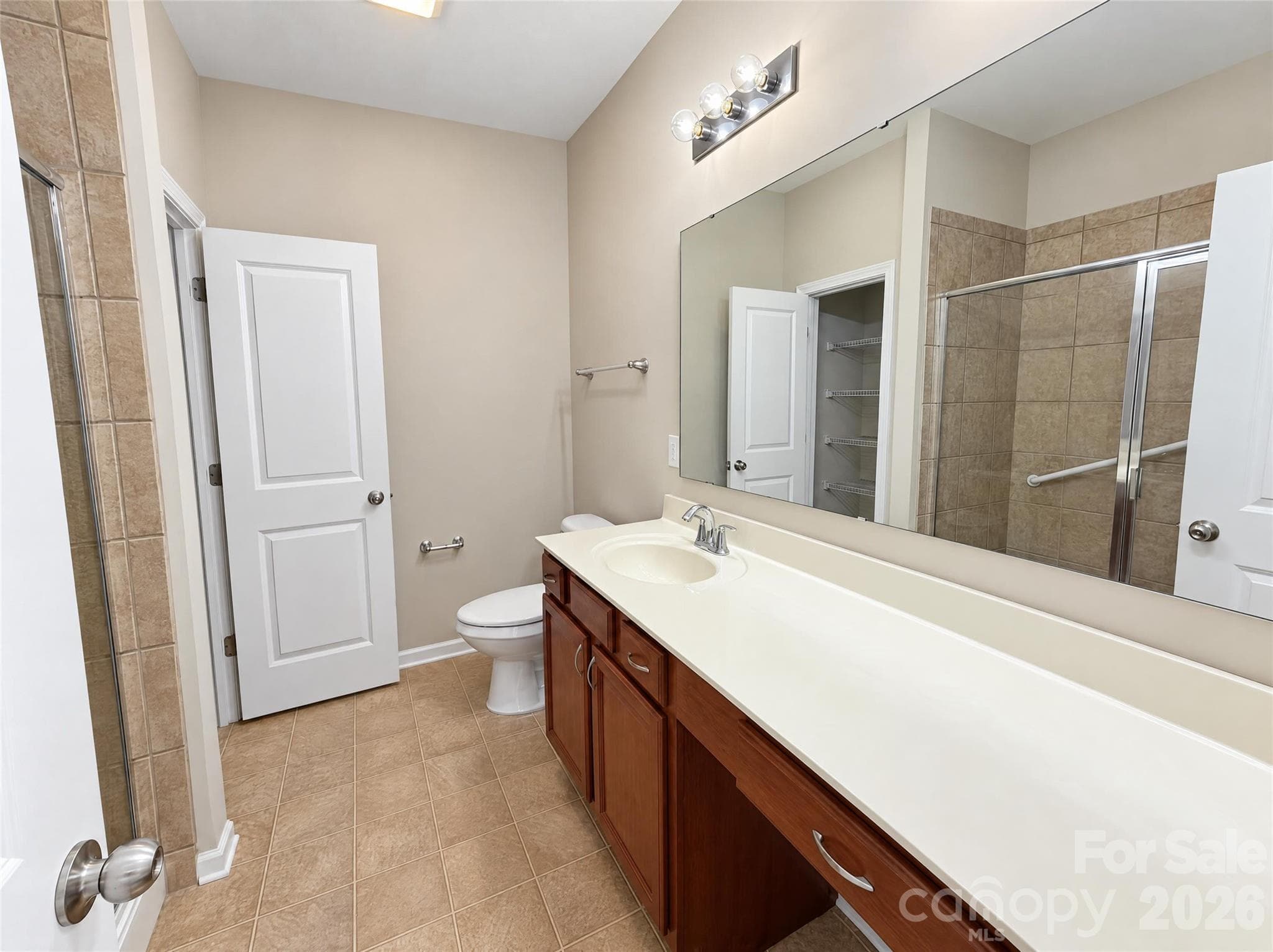 Single Family Residence at 2411 Bergamot Street, Fort Mill, photo 19 of 34
