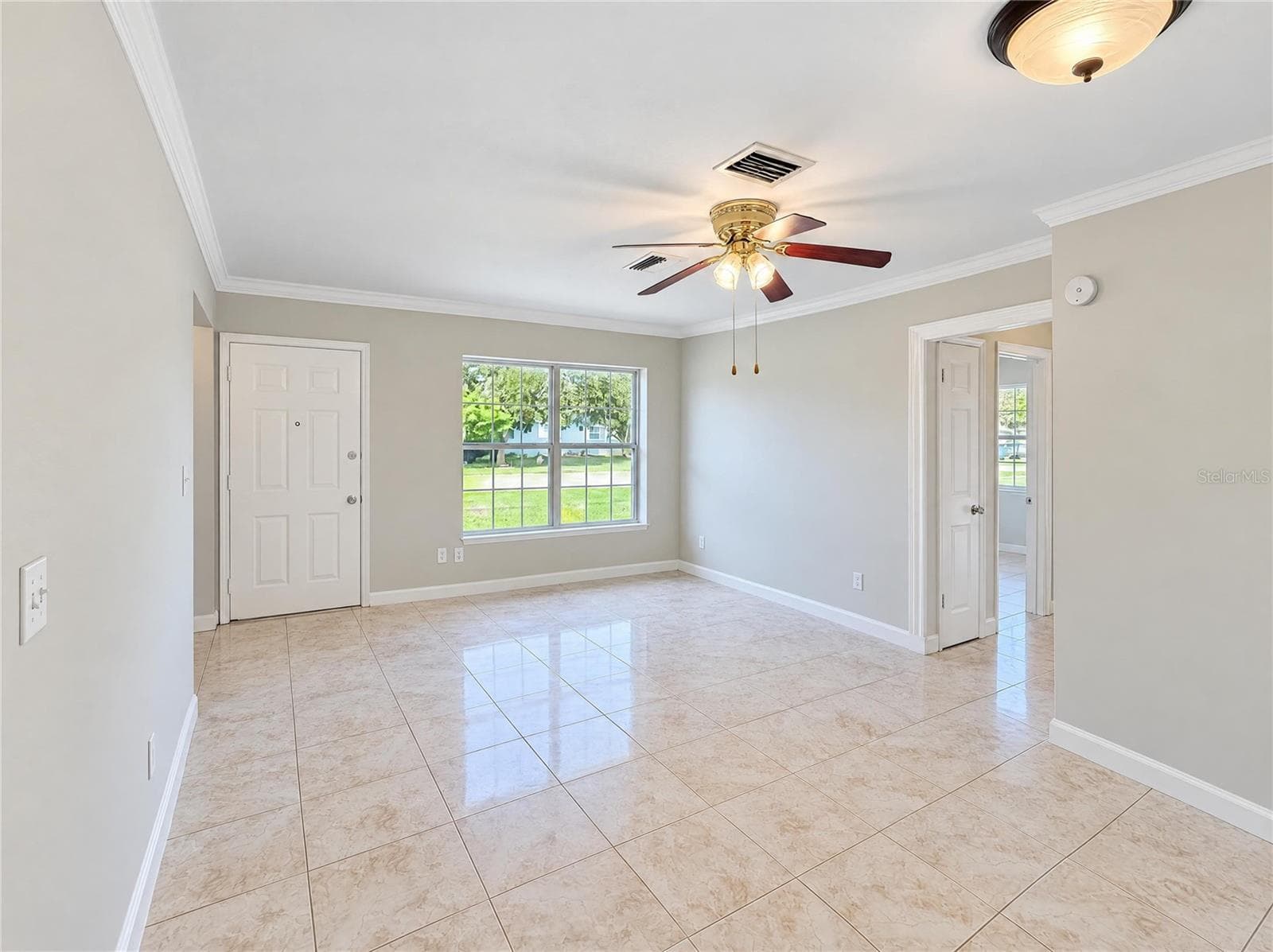Single Family Residence at 1331 E HANCOCK DR, DELTONA, photo 3 of 42