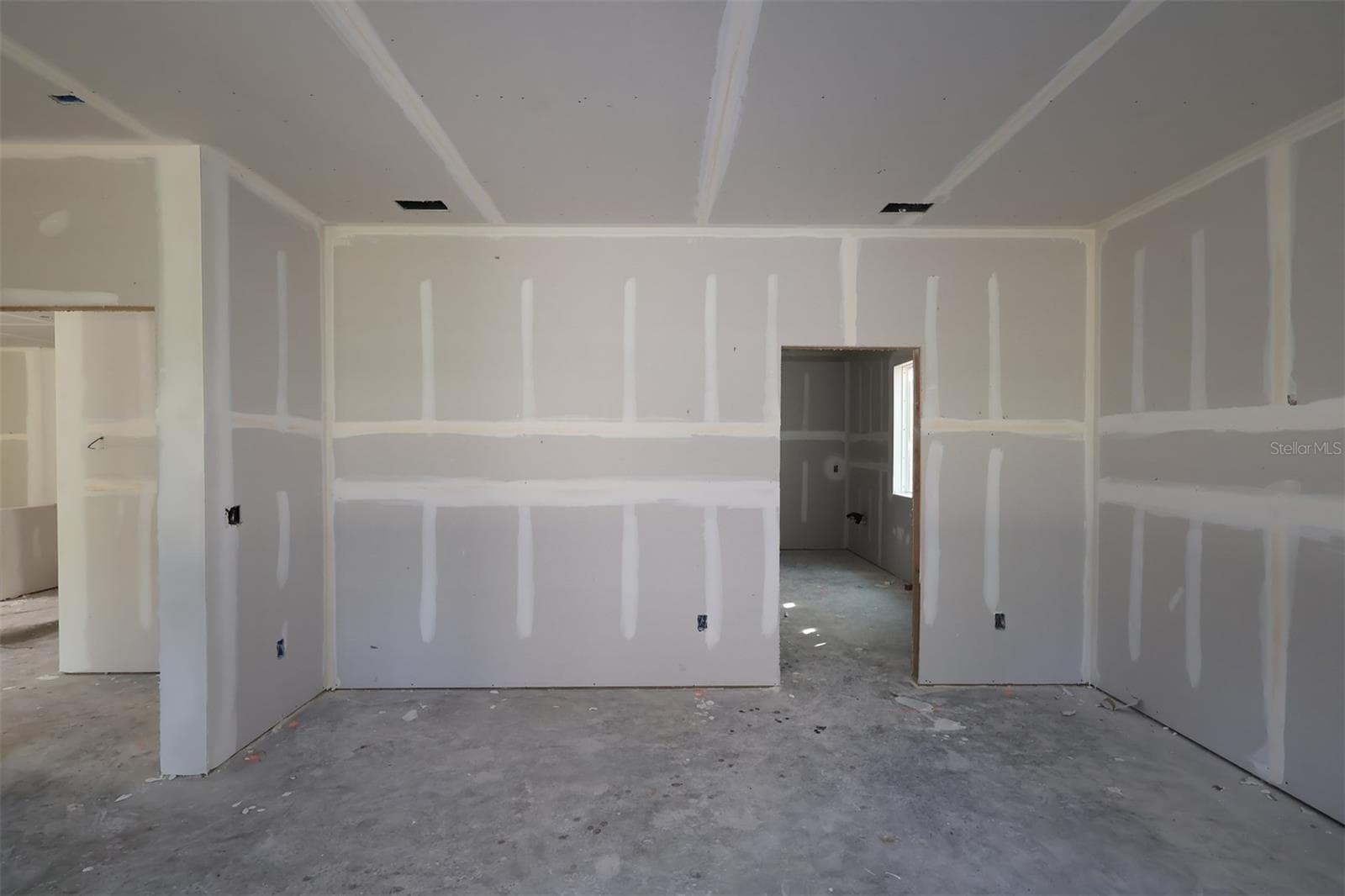Single Family Residence at 1278 HYDE ST, ST CLOUD, photo 8 of 25