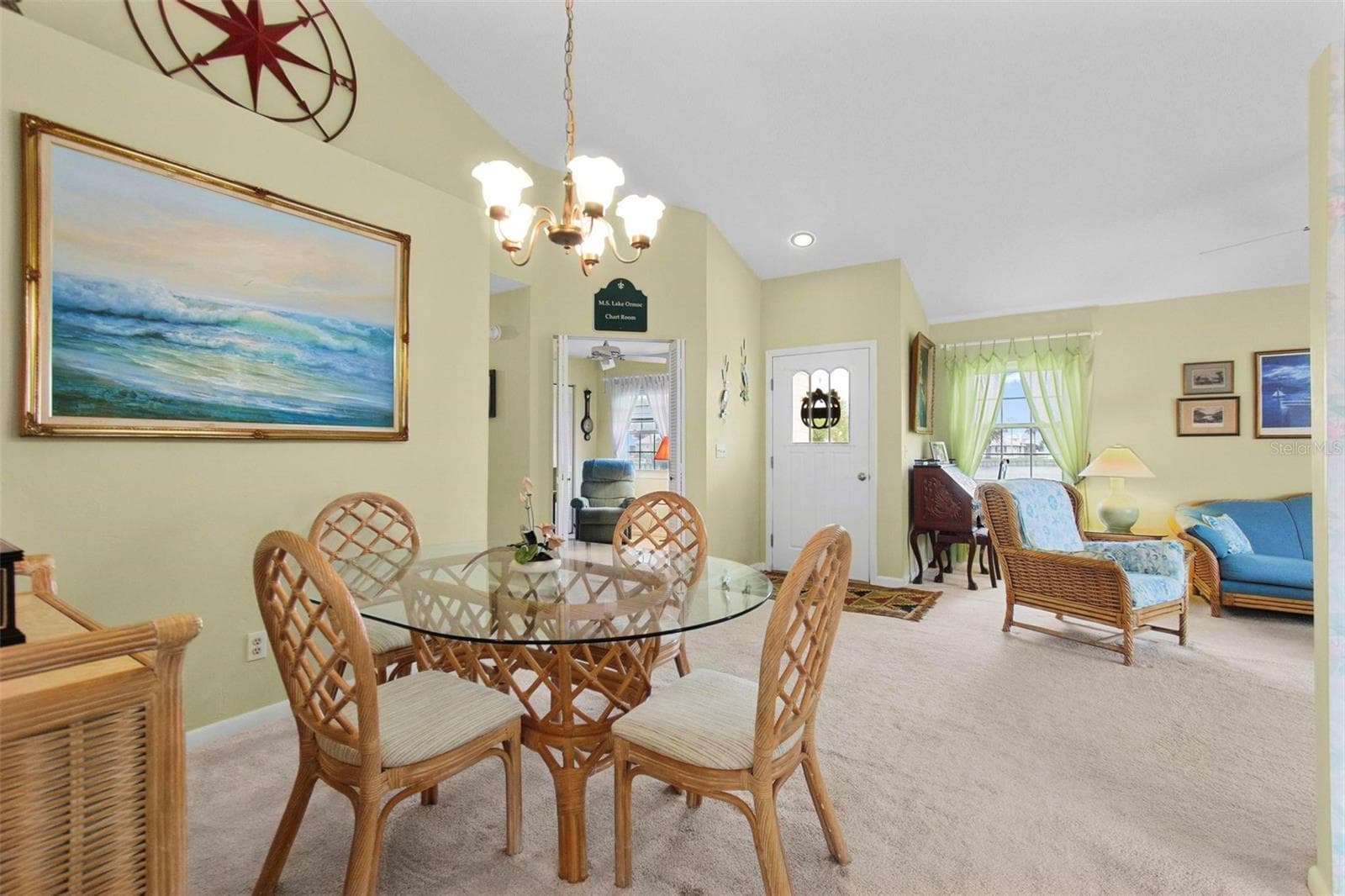Plenty of room to entertain - 50 MEDFORD DR, PALM COAST