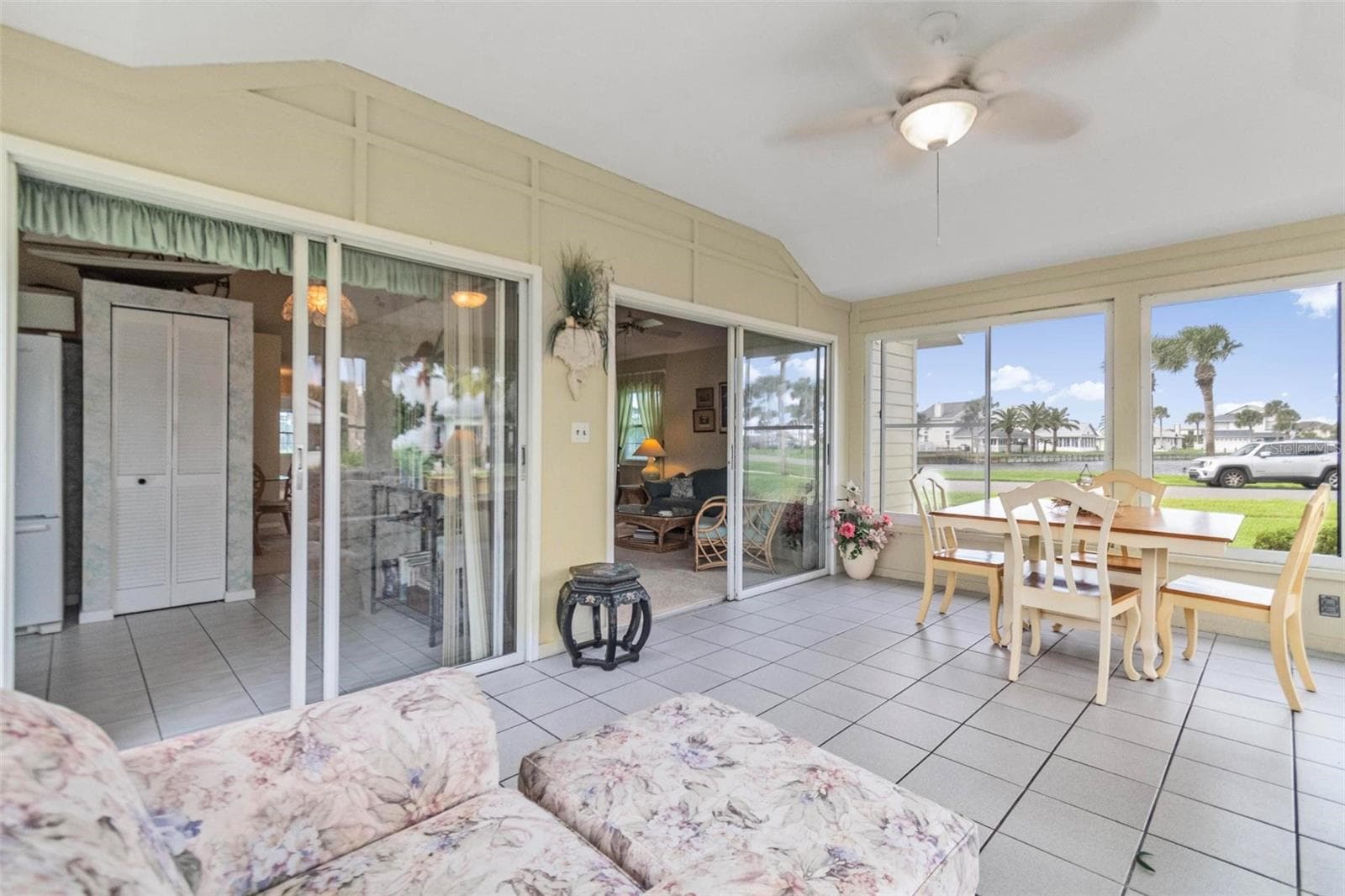Enjoy those lazy days - 50 MEDFORD DR, PALM COAST