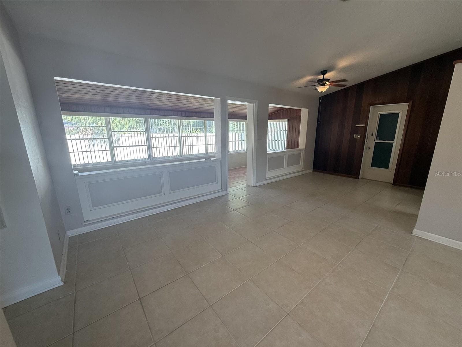 Single Family Residence at 6940 EXETER PARK PL, APOLLO BEACH, photo 7 of 53