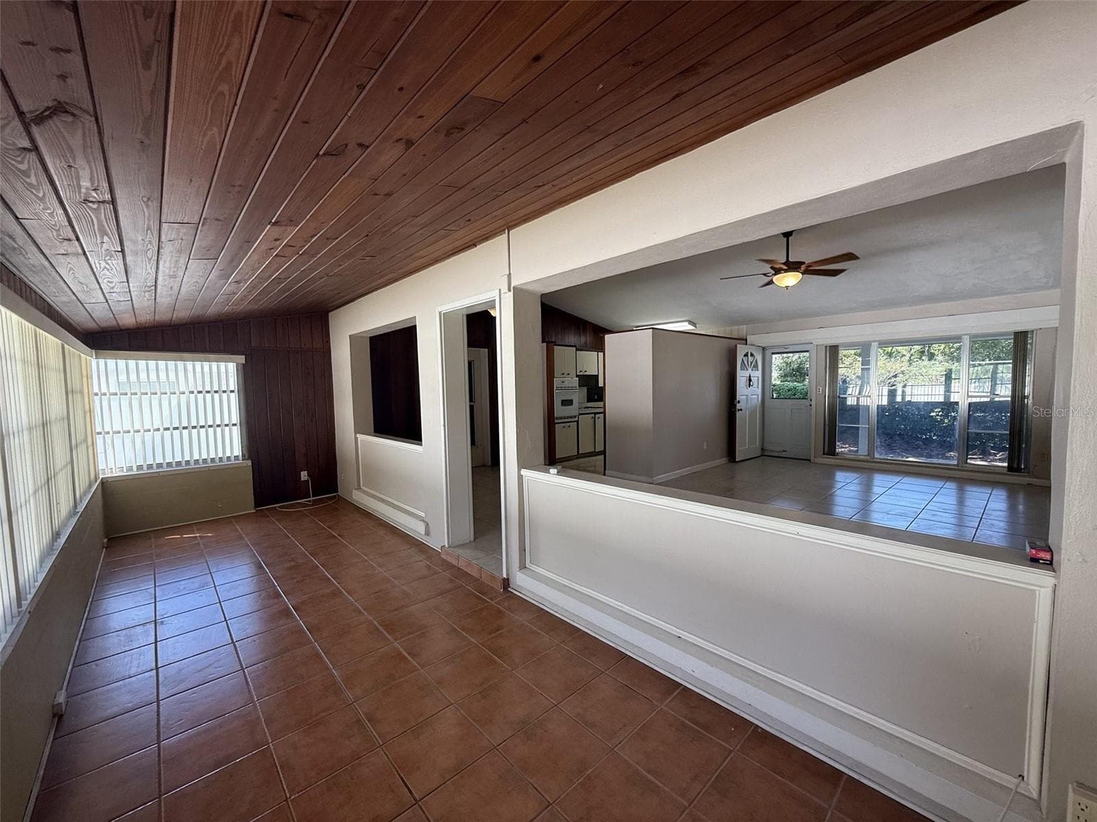 Single Family Residence at 6940 EXETER PARK PL, APOLLO BEACH, photo 9 of 53