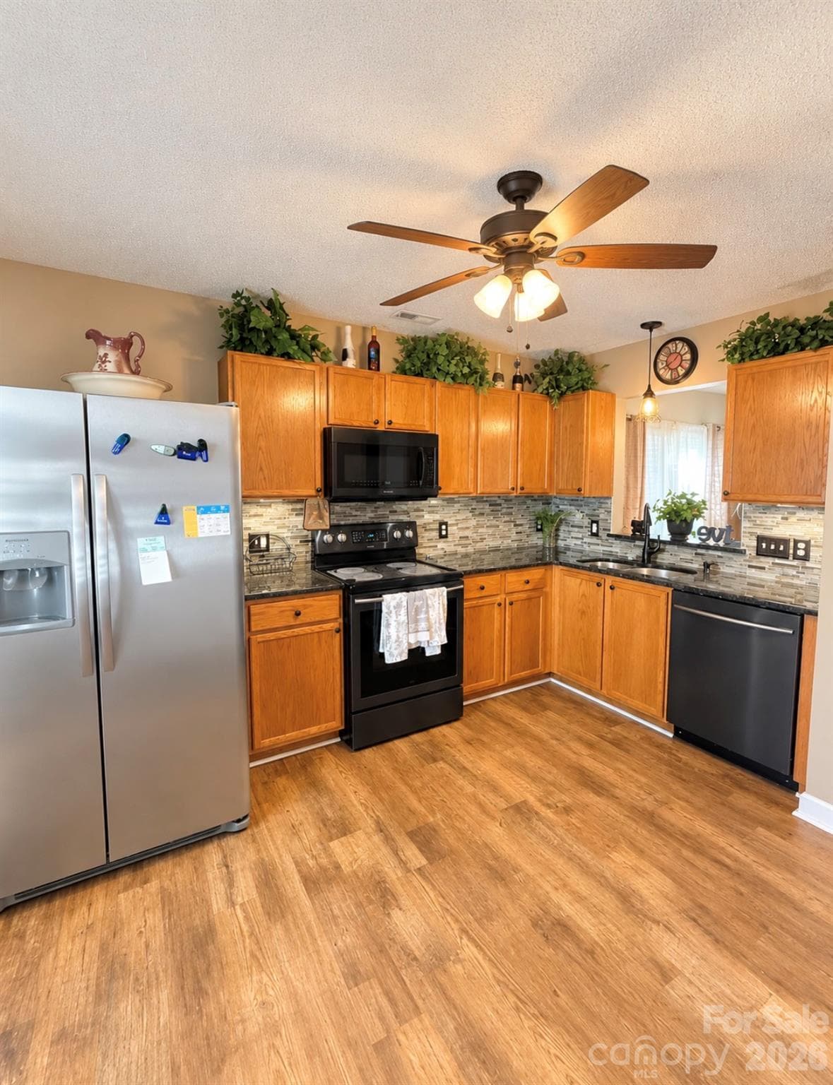 Gourmet Kitchen - 1578 Tuckers Glenn Drive, Rock Hill